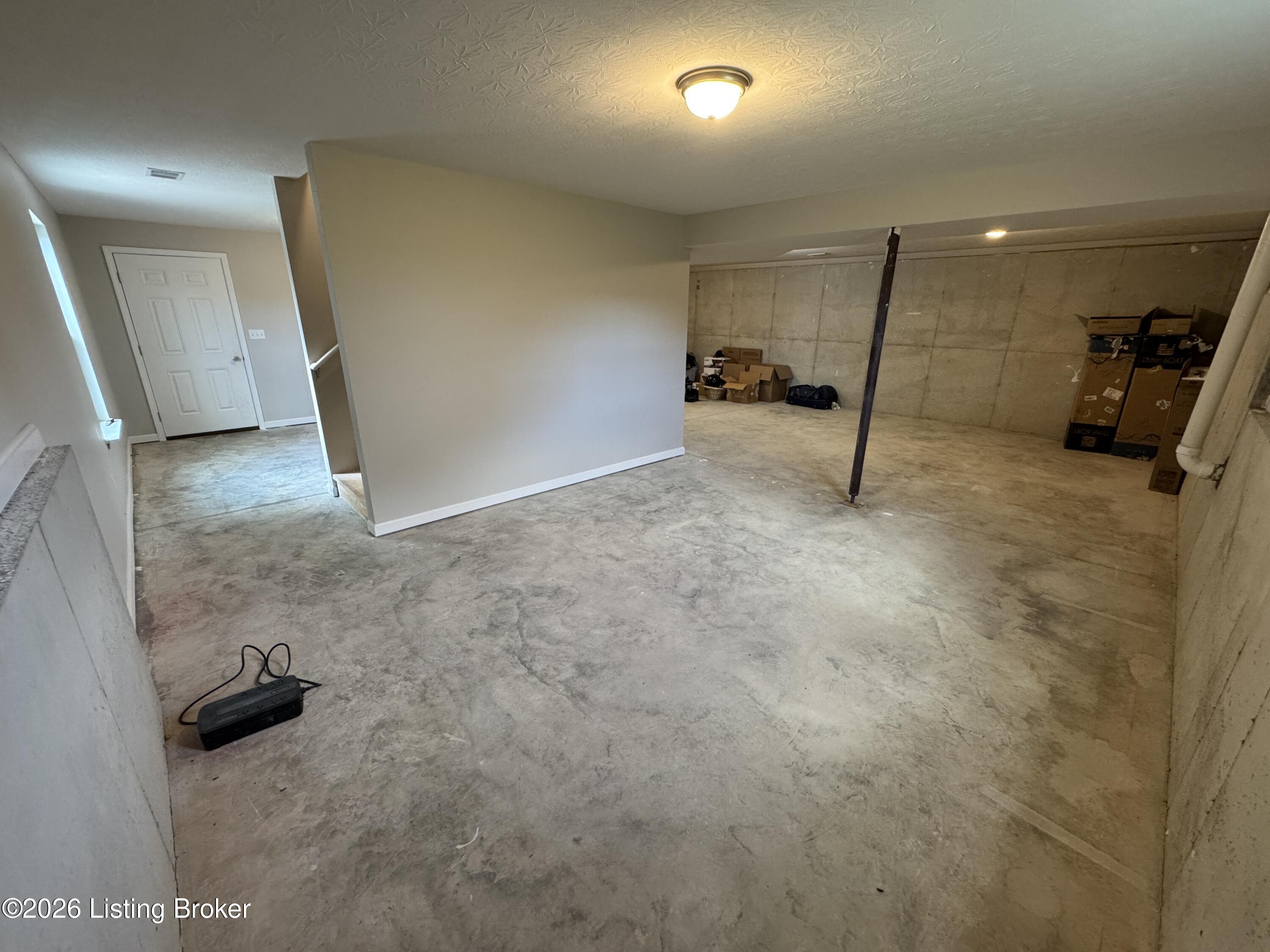196 Brinlee Dr Property Photo 27