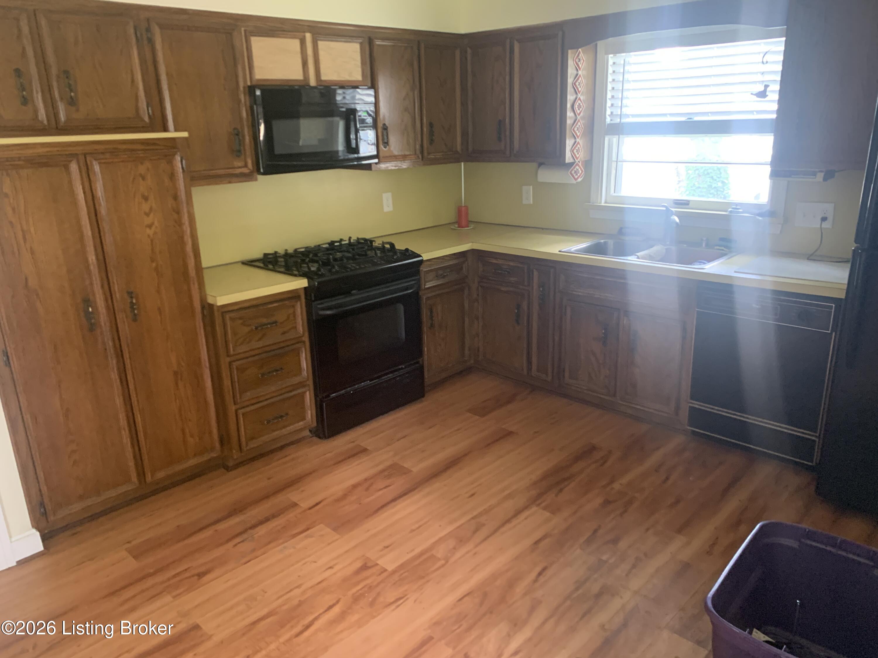 5412 Westhall Ave Property Photo 12