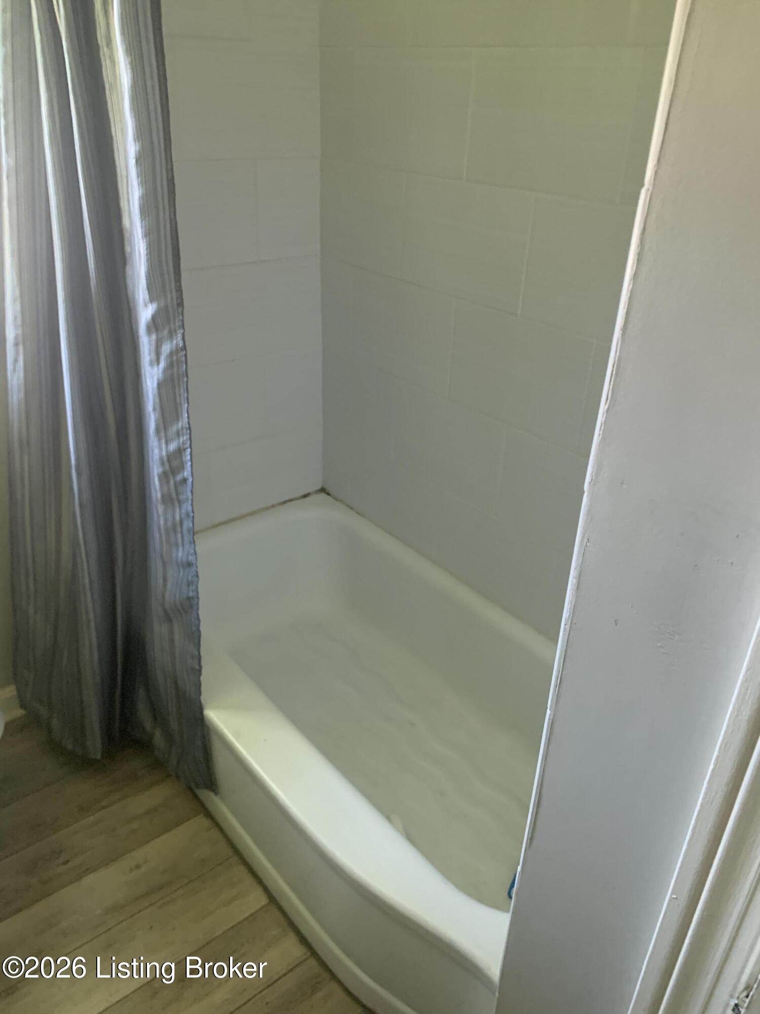 5412 Westhall Ave Property Photo 15