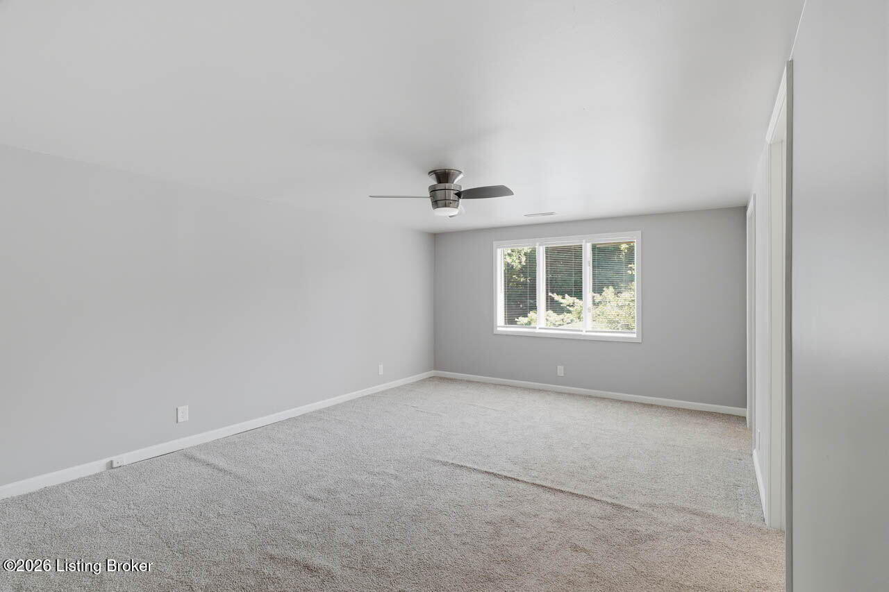 233 Monohan Dr Property Photo 36