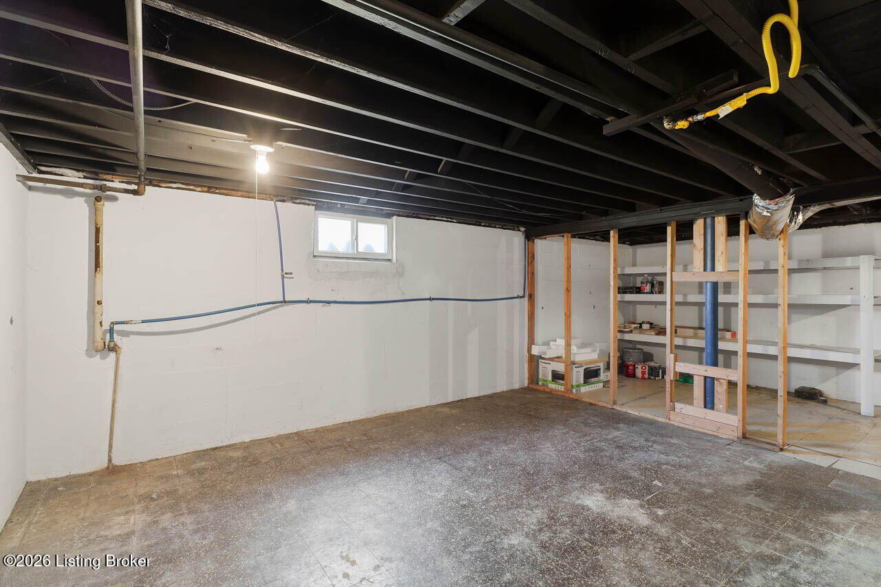 233 Monohan Dr Property Photo 44