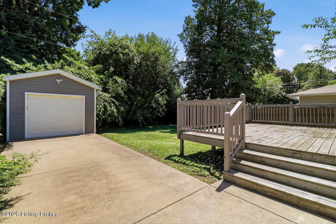233 Monohan Dr Property Photo 49