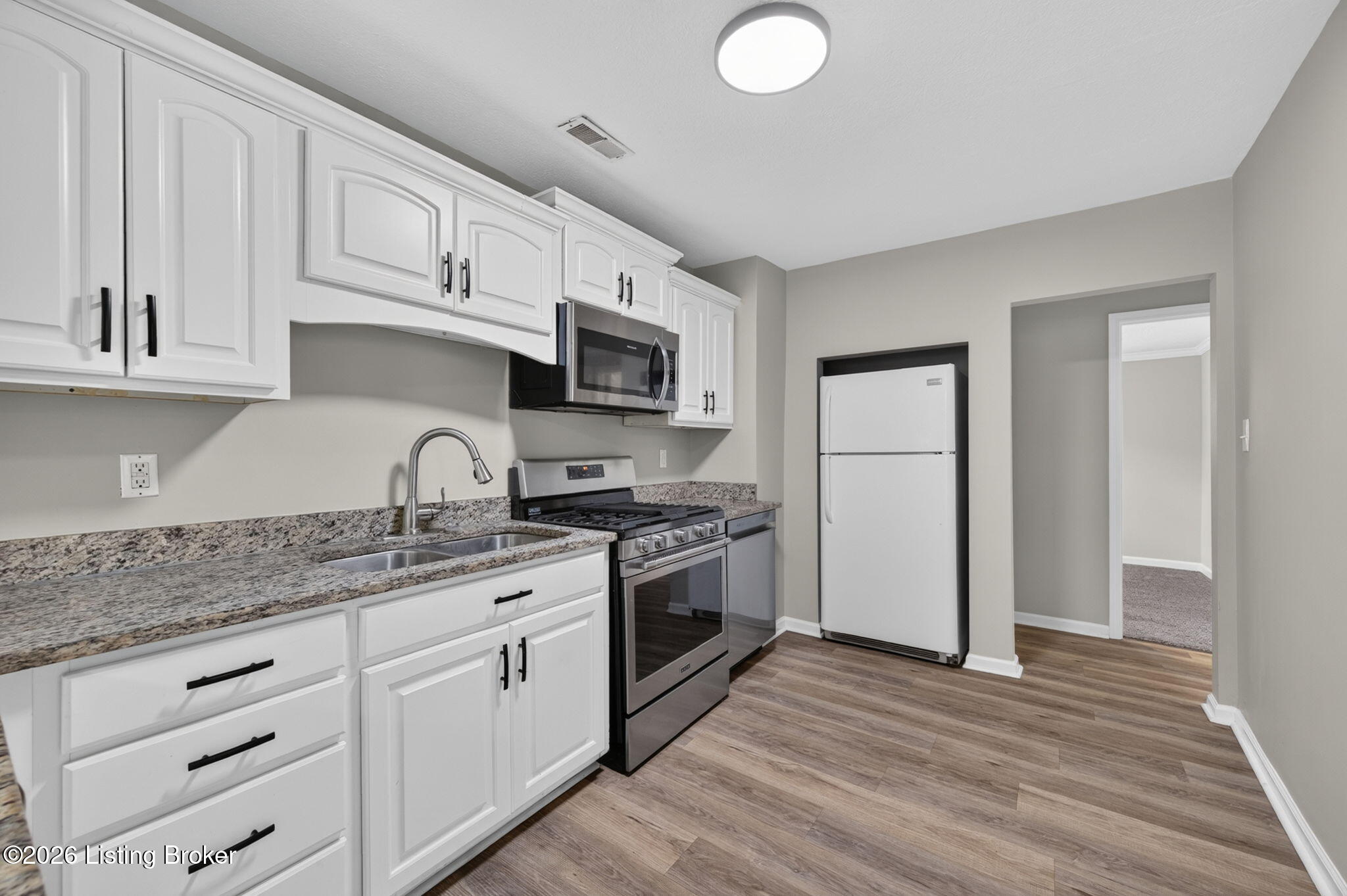 11905 Wetherby Ave Property Photo 13