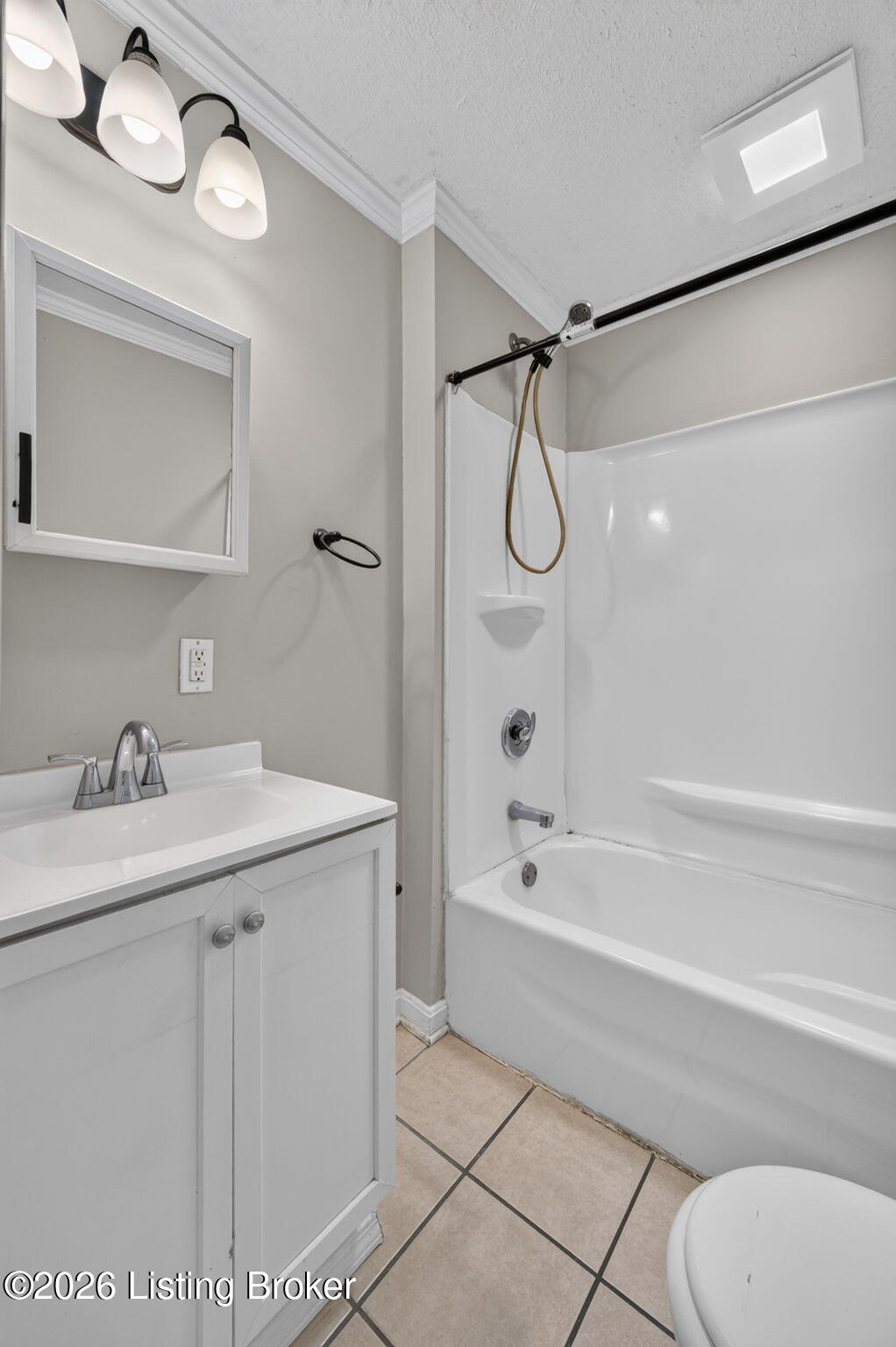 11905 Wetherby Ave Property Photo 19
