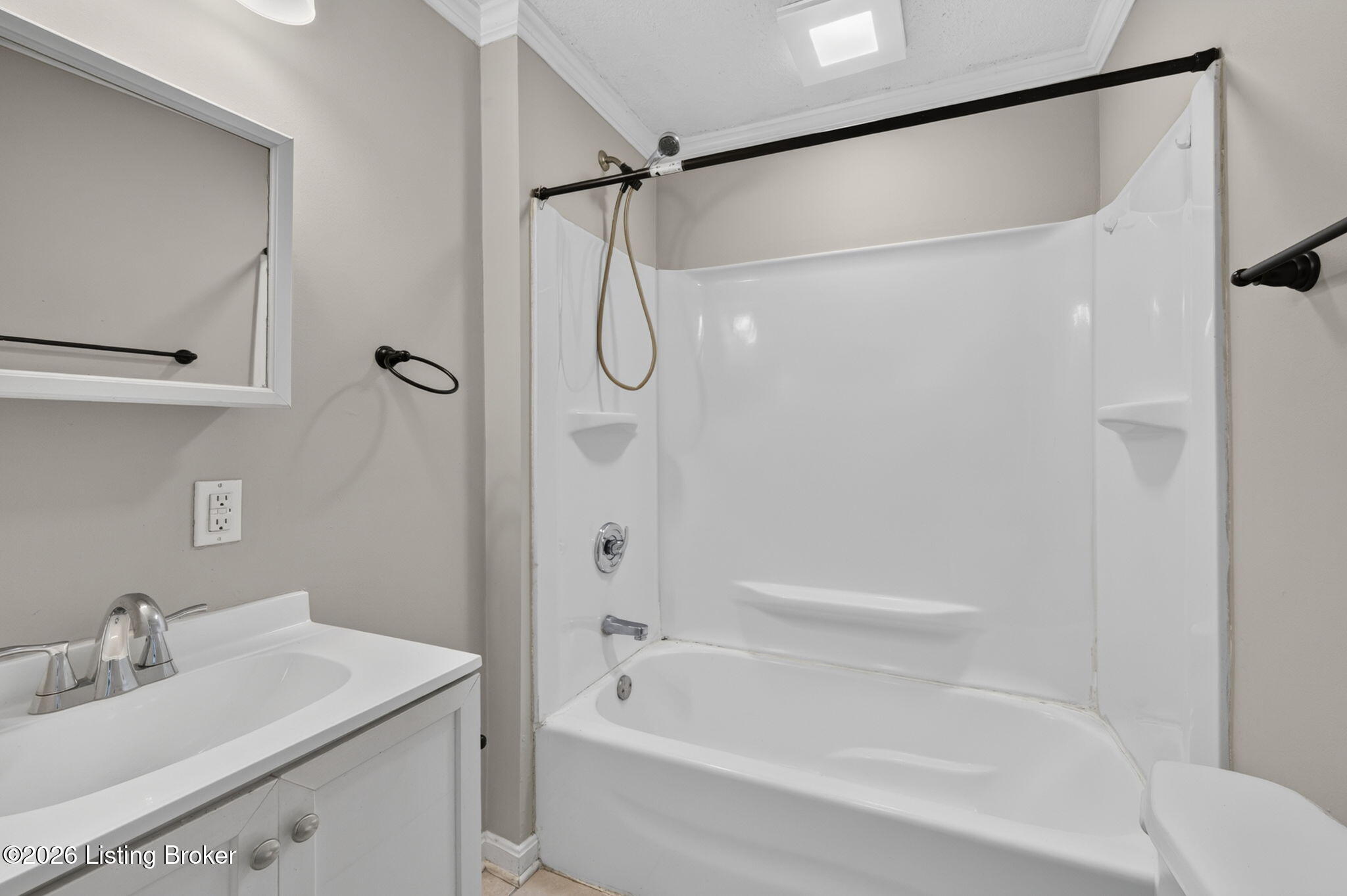 11905 Wetherby Ave Property Photo 20