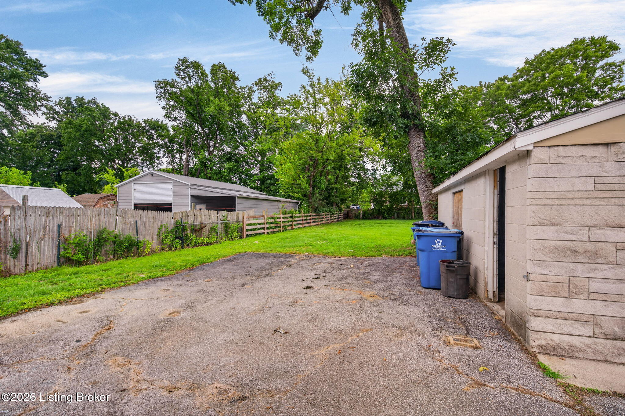 11905 Wetherby Ave Property Photo 36