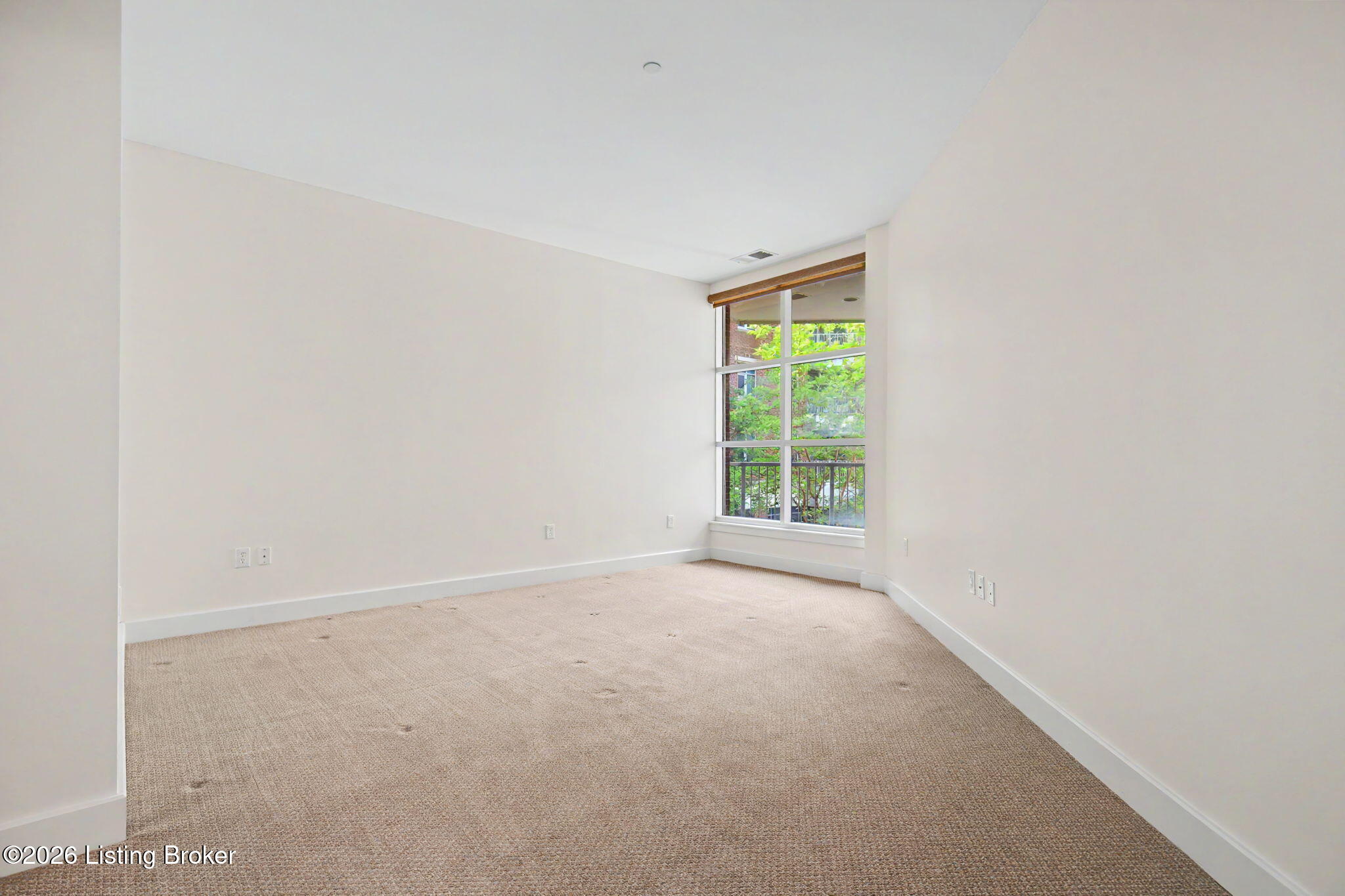 324 E Main St 225 Property Photo 17