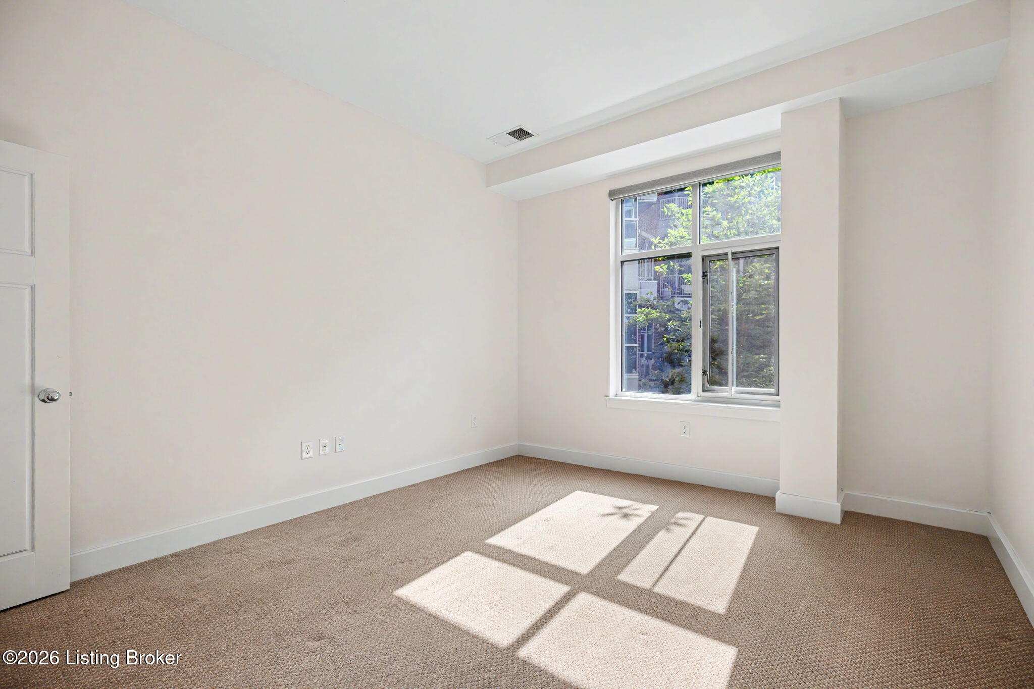 324 E Main St 225 Property Photo 26
