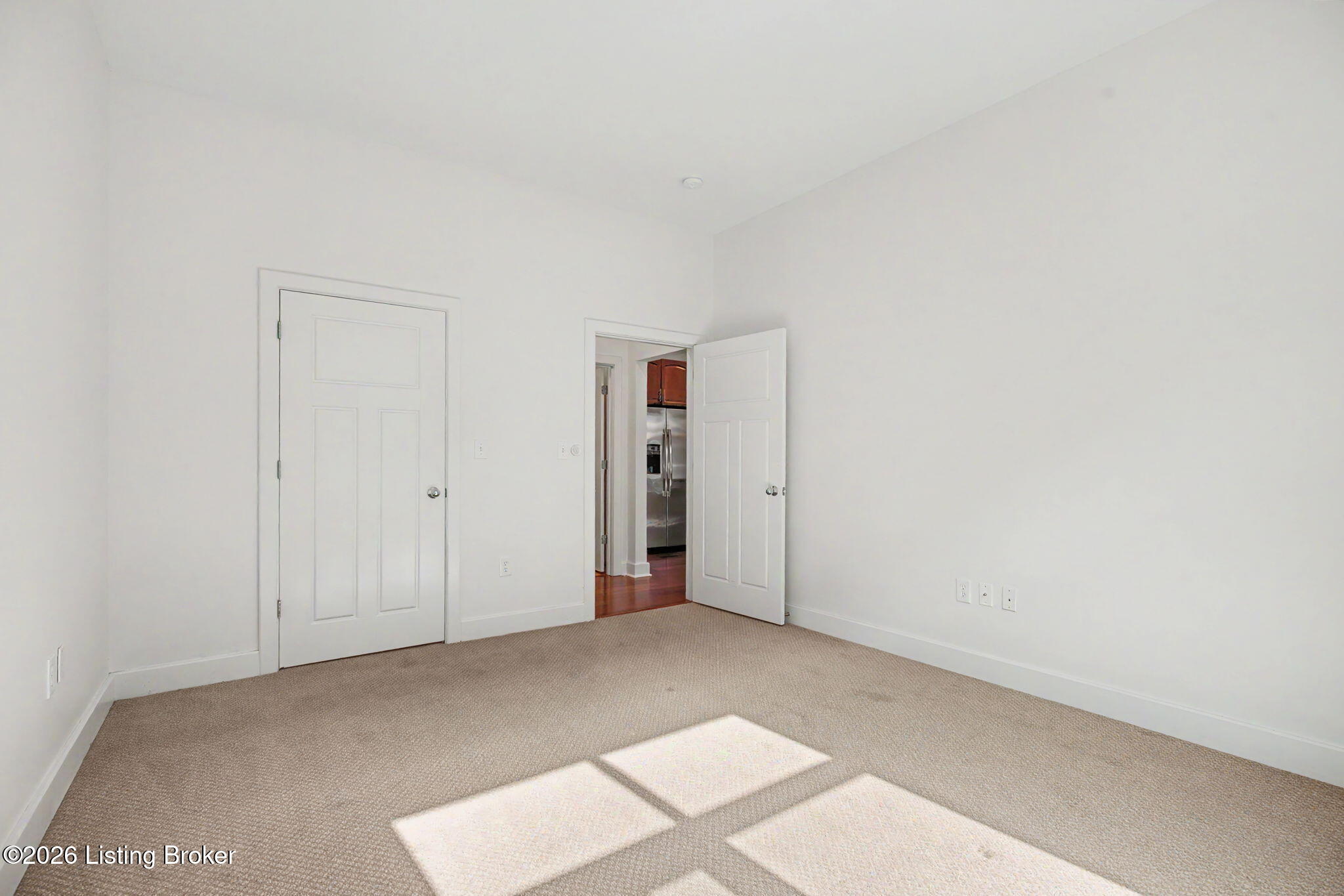 324 E Main St 225 Property Photo 27