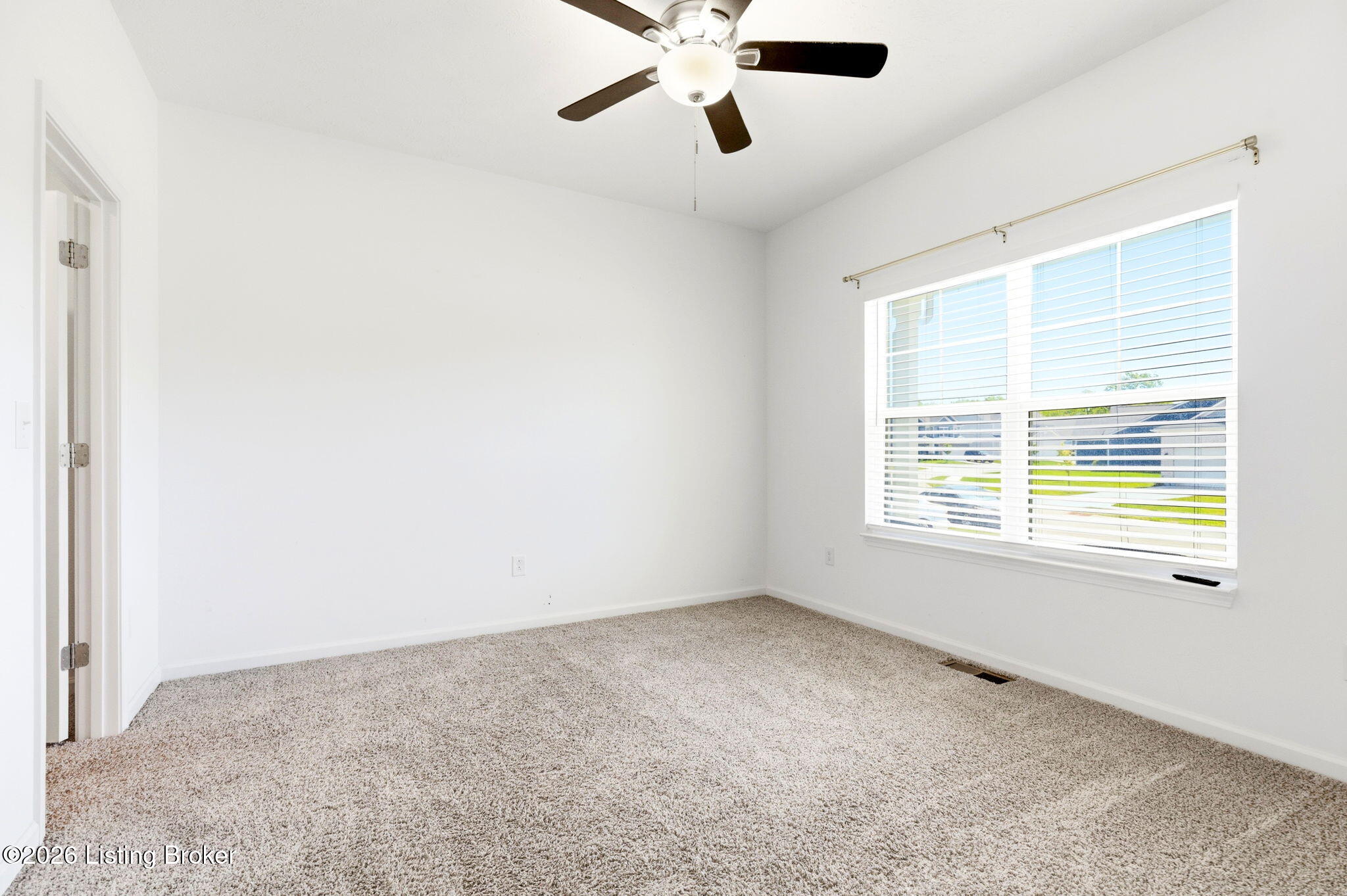 2073 Carnegie Dr Property Photo 13