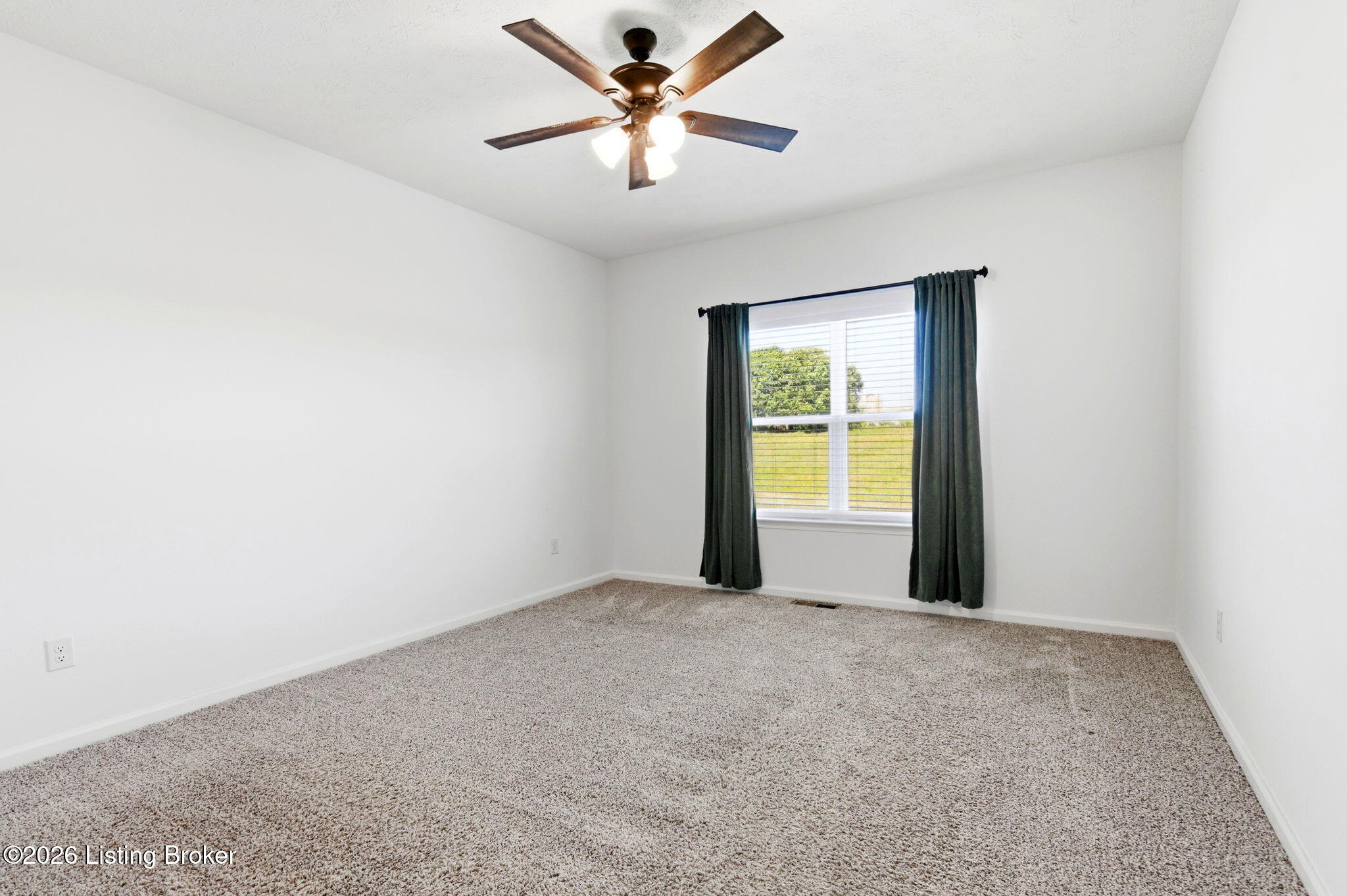 2073 Carnegie Dr Property Photo 37