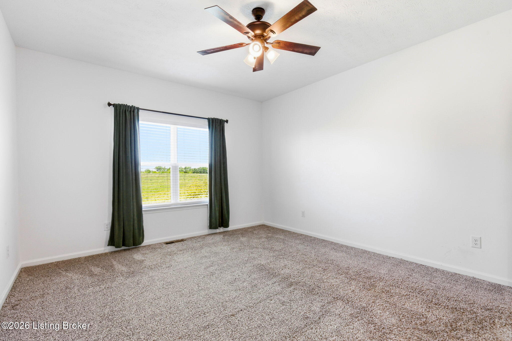 2073 Carnegie Dr Property Photo 38