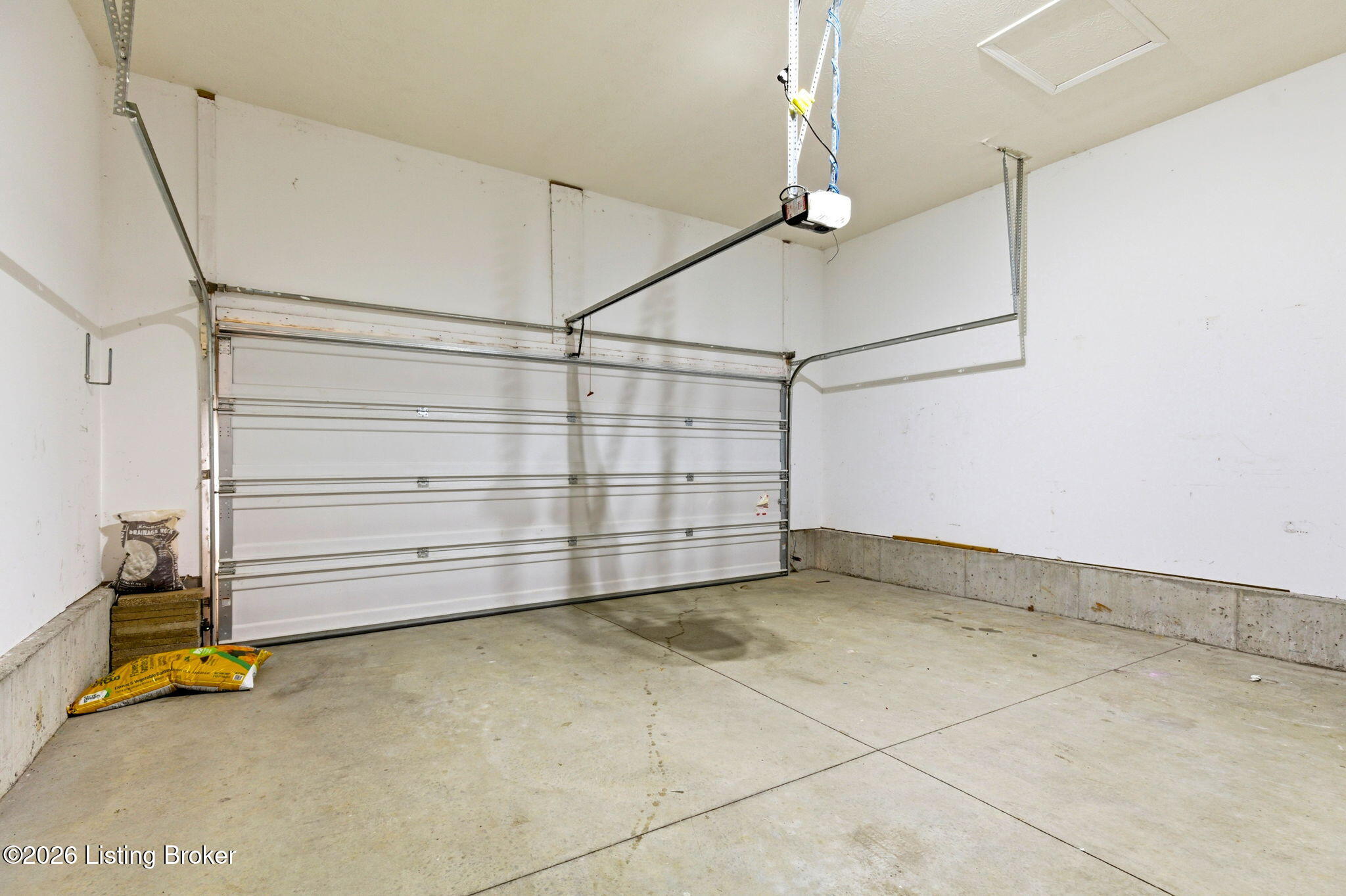 2073 Carnegie Dr Property Photo 51