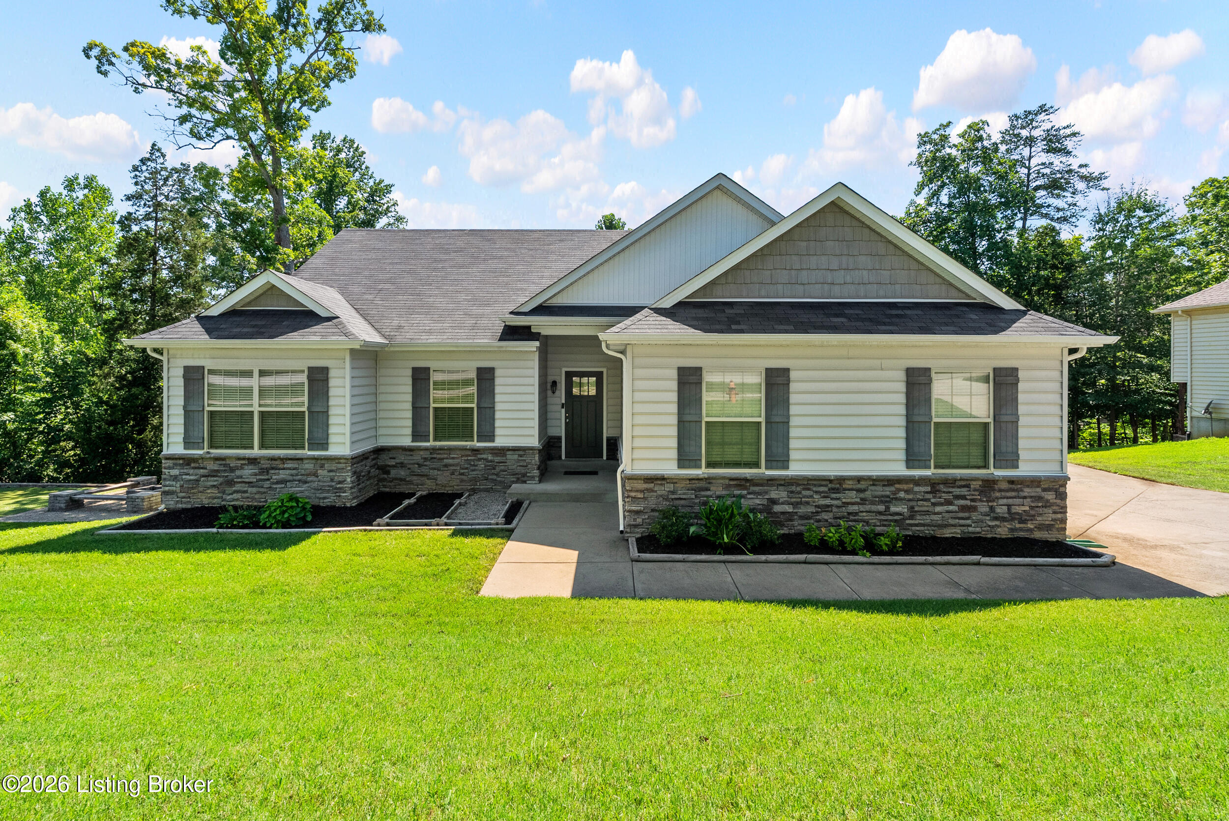 1007 Bogard Ln Property Photo 1