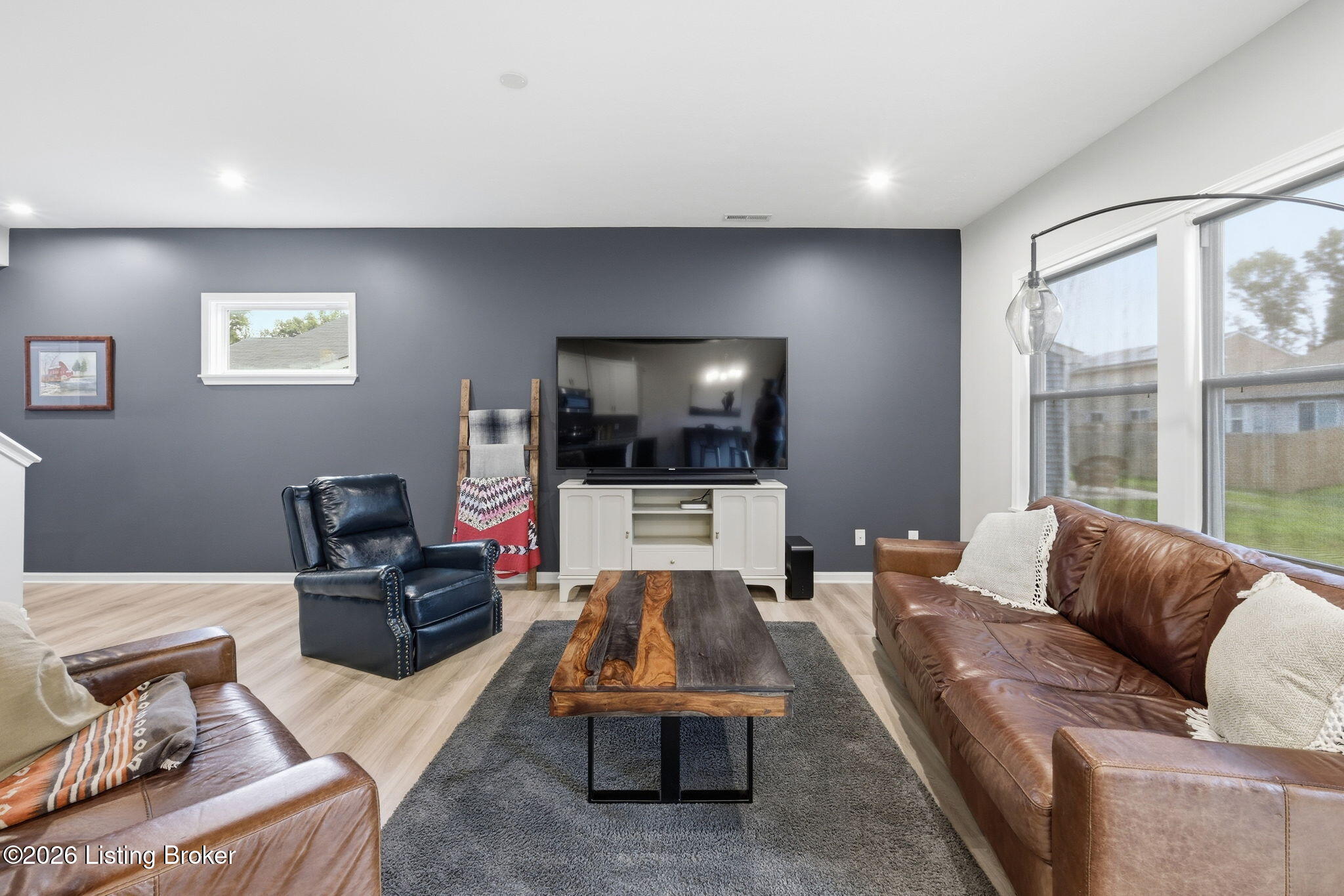 132 Harvest Moon Ct Property Photo 6