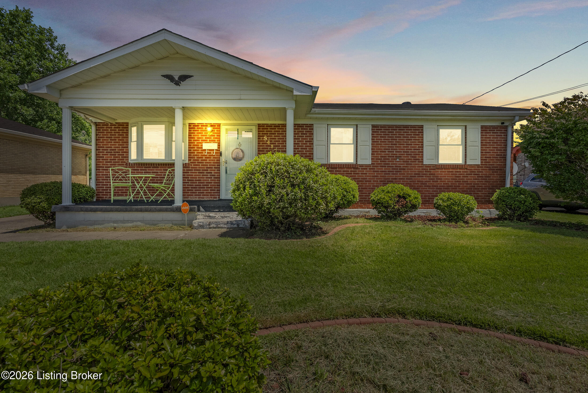 5417 Logwood Ave Property Photo 1