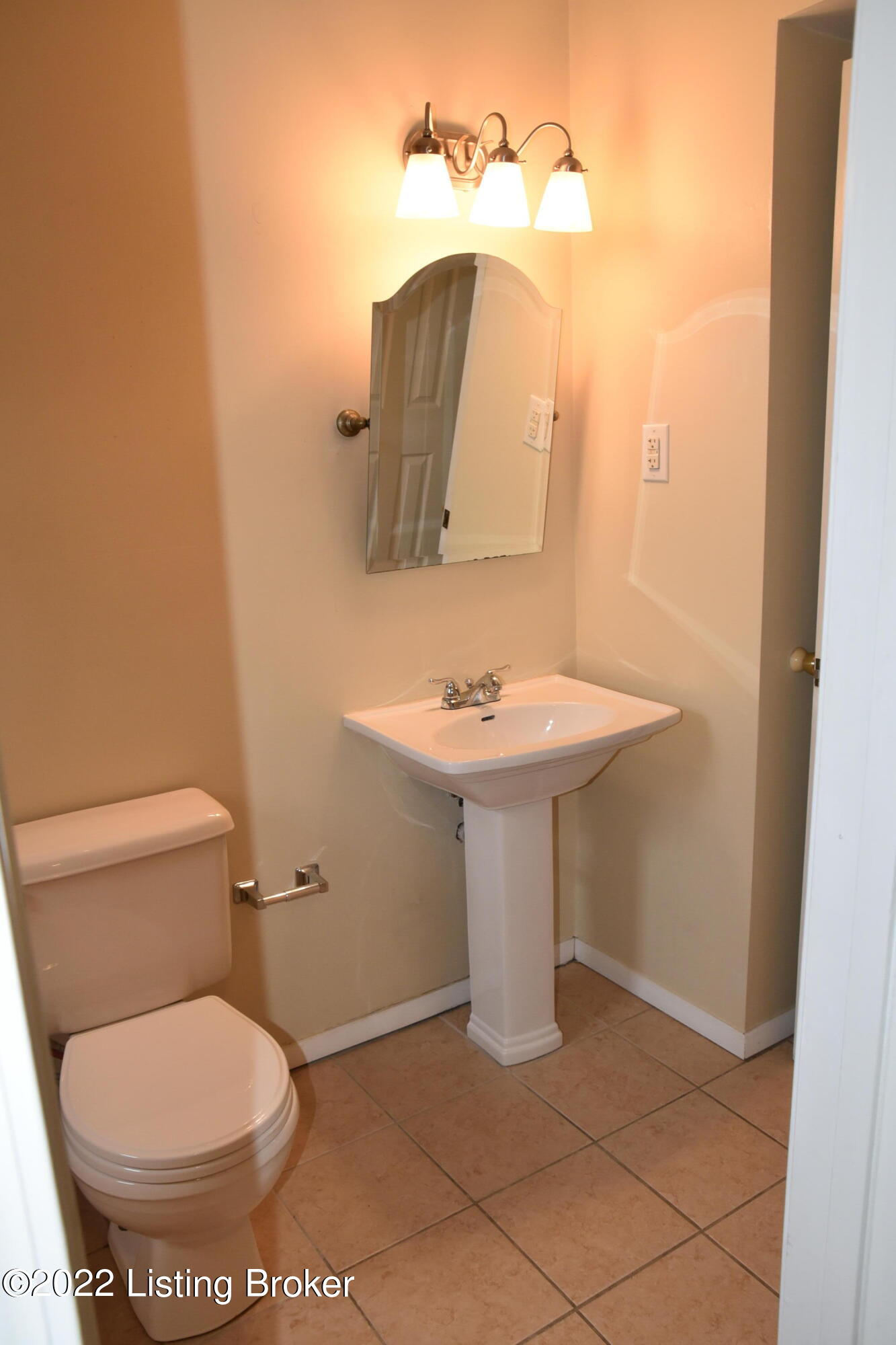 11408 Center Hill Ct Property Photo 15