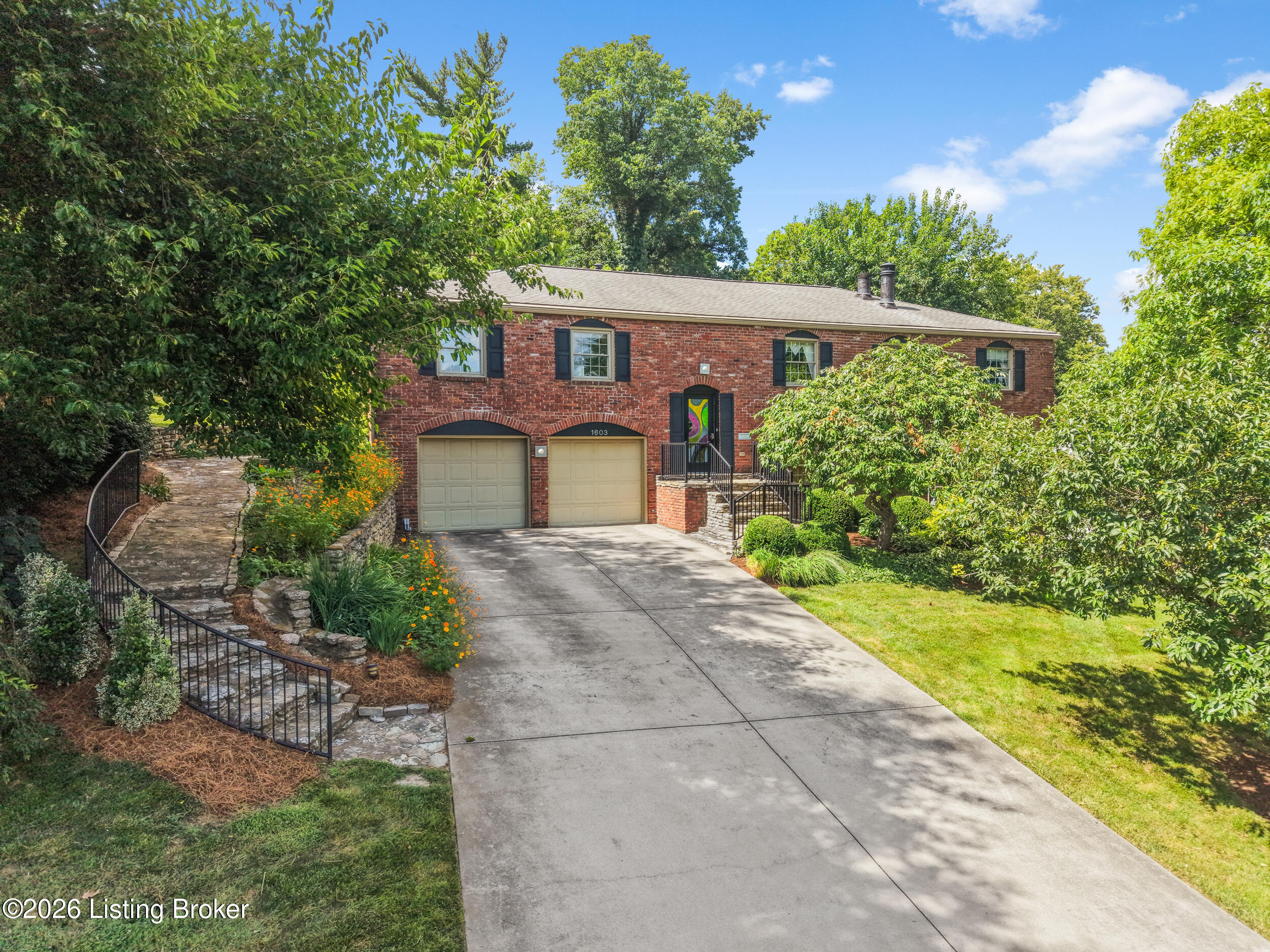 1603 Dunbarton Wynde Property Photo 1