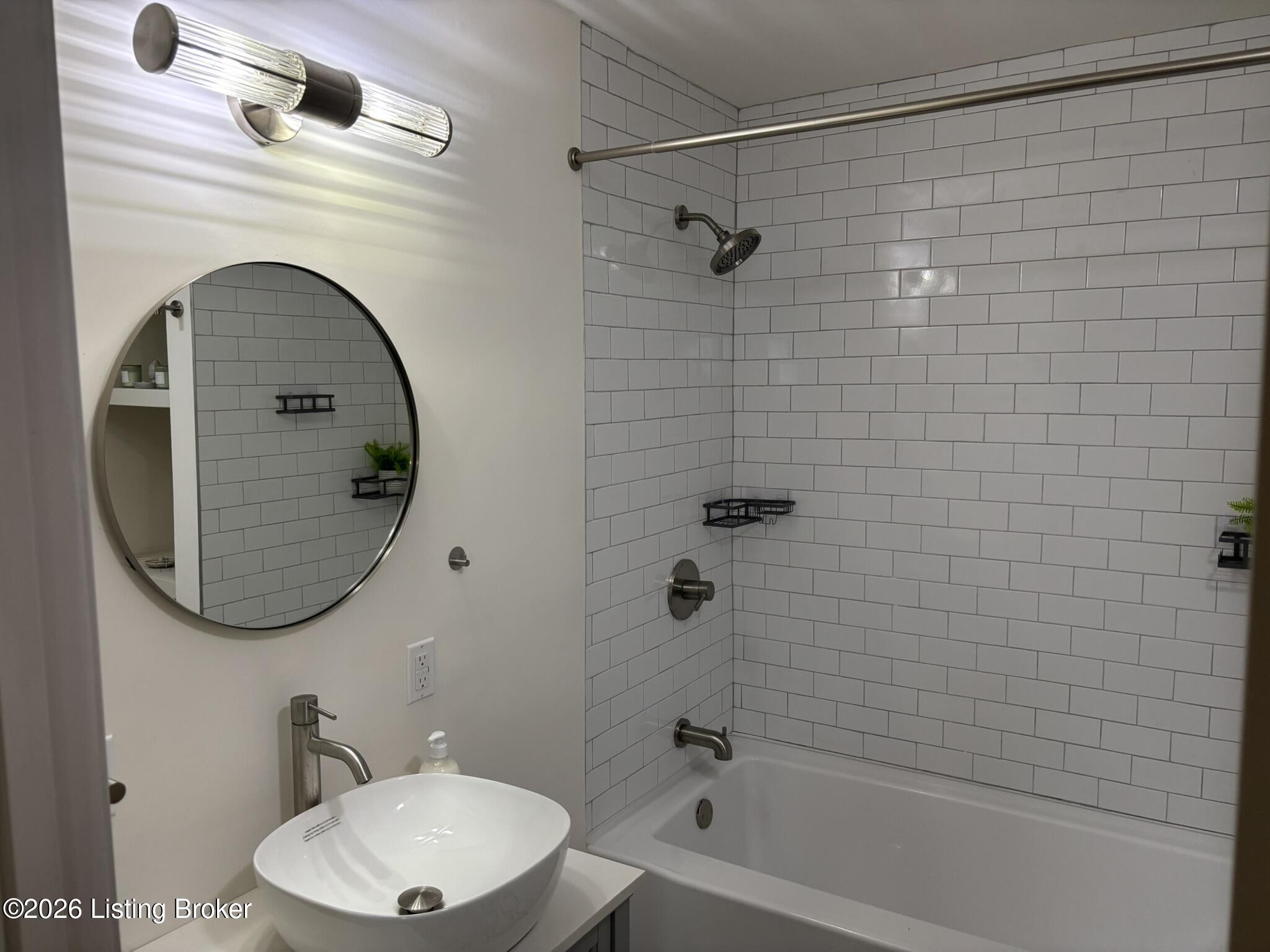 3721 Craig Ave Property Photo 9