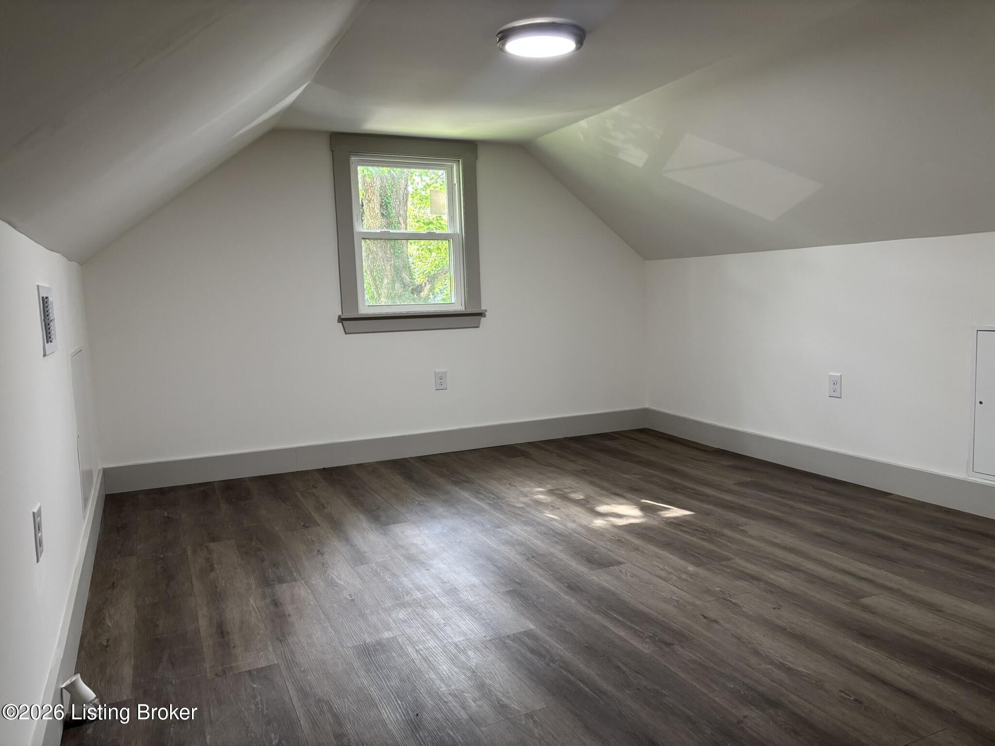 3721 Craig Ave Property Photo 14