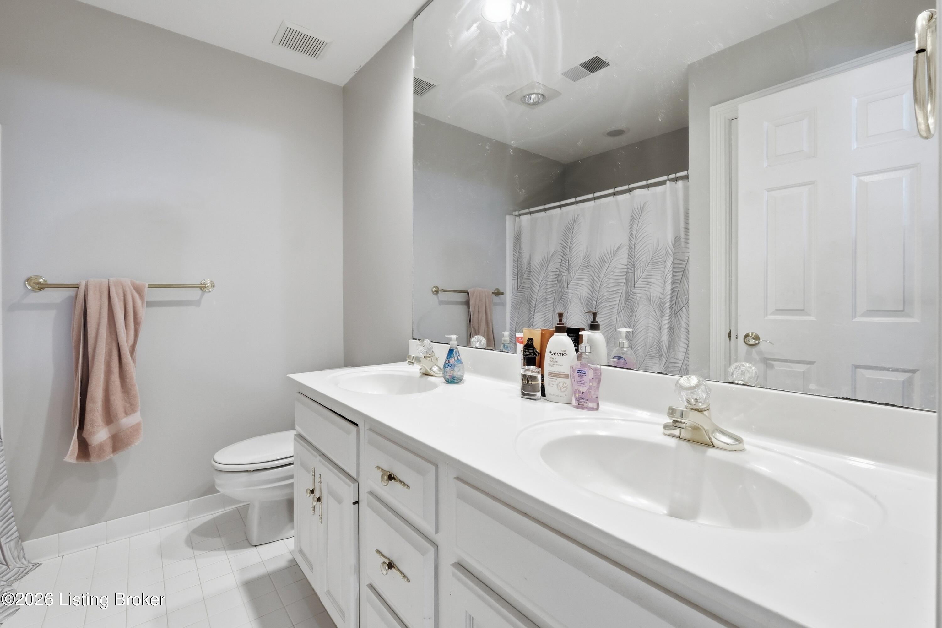 7304 Willow Gate Ct Property Photo 44