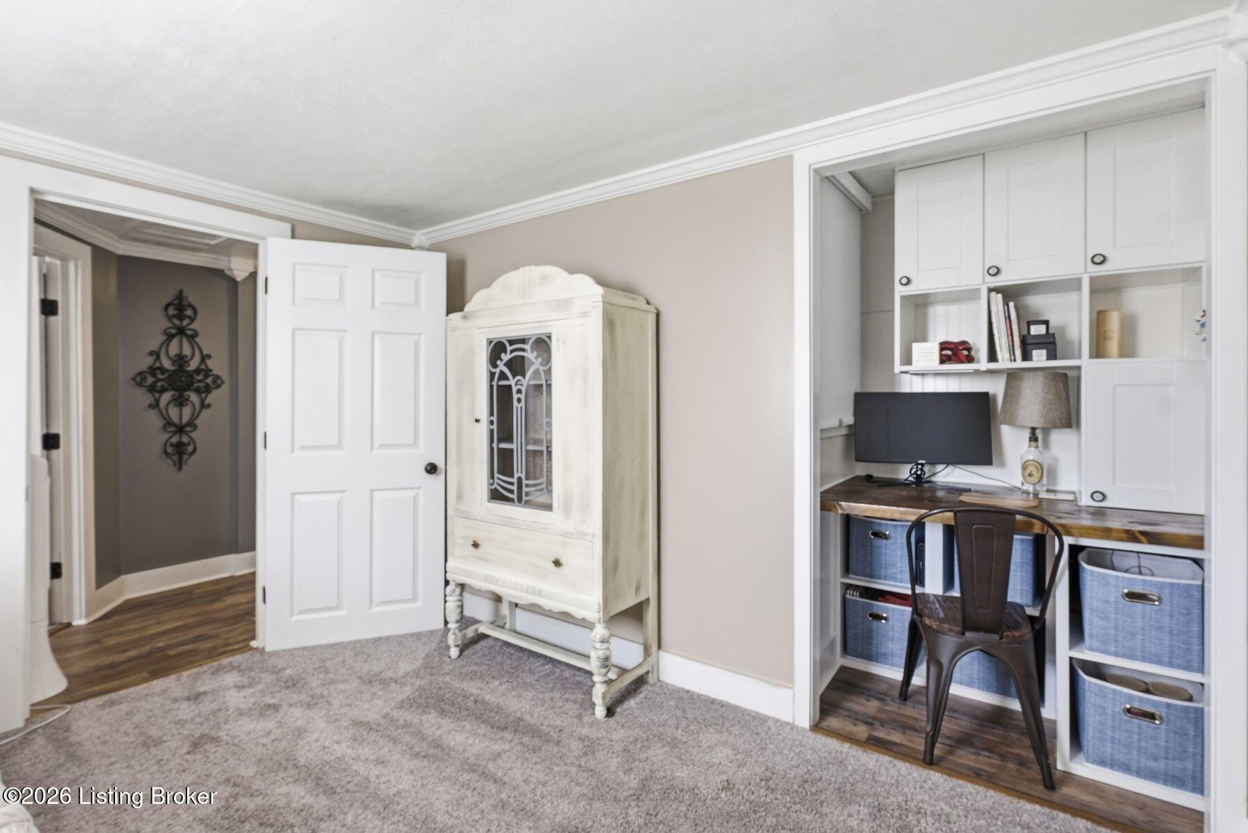 1053 Mary St Property Photo 31