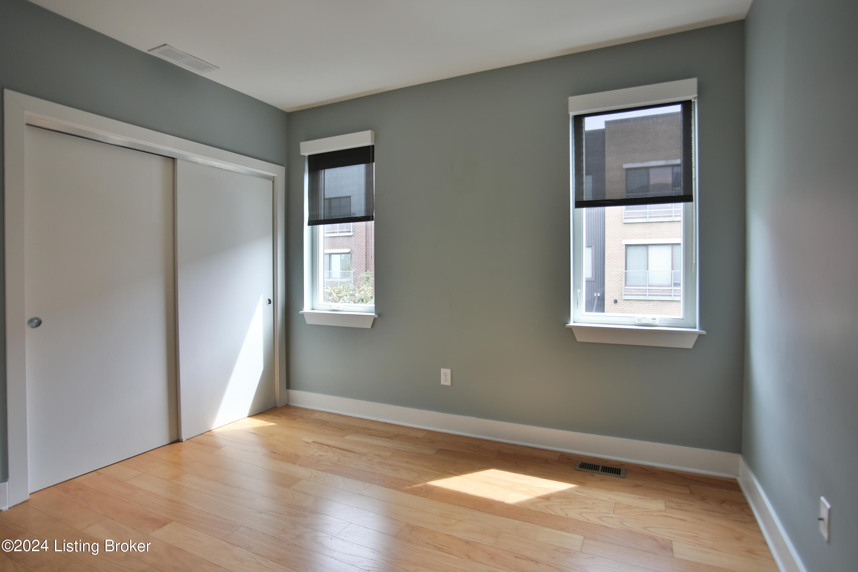 415 Hancock Green Pl 101-201 Property Photo 10