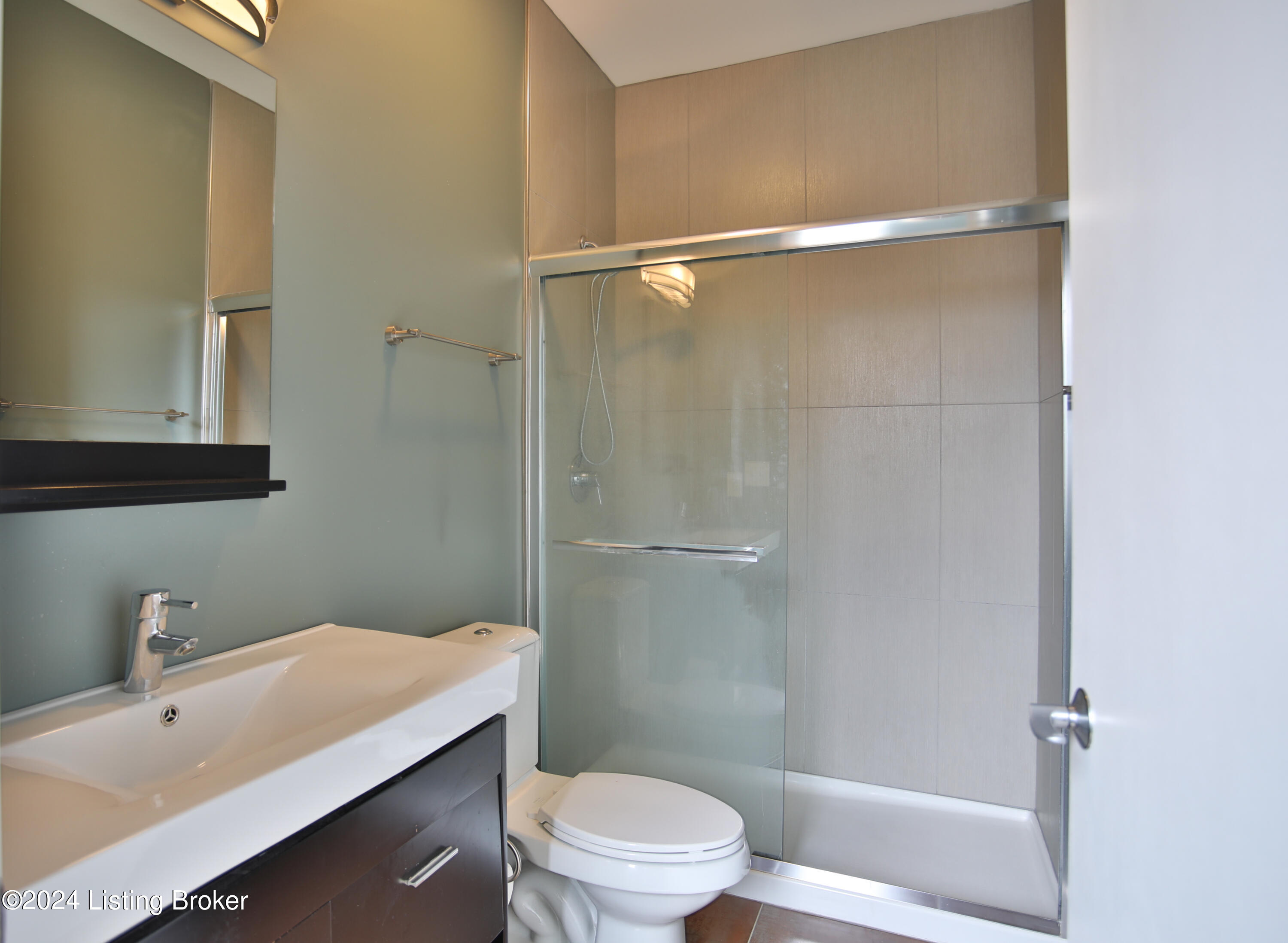 415 Hancock Green Pl 101-201 Property Photo 19