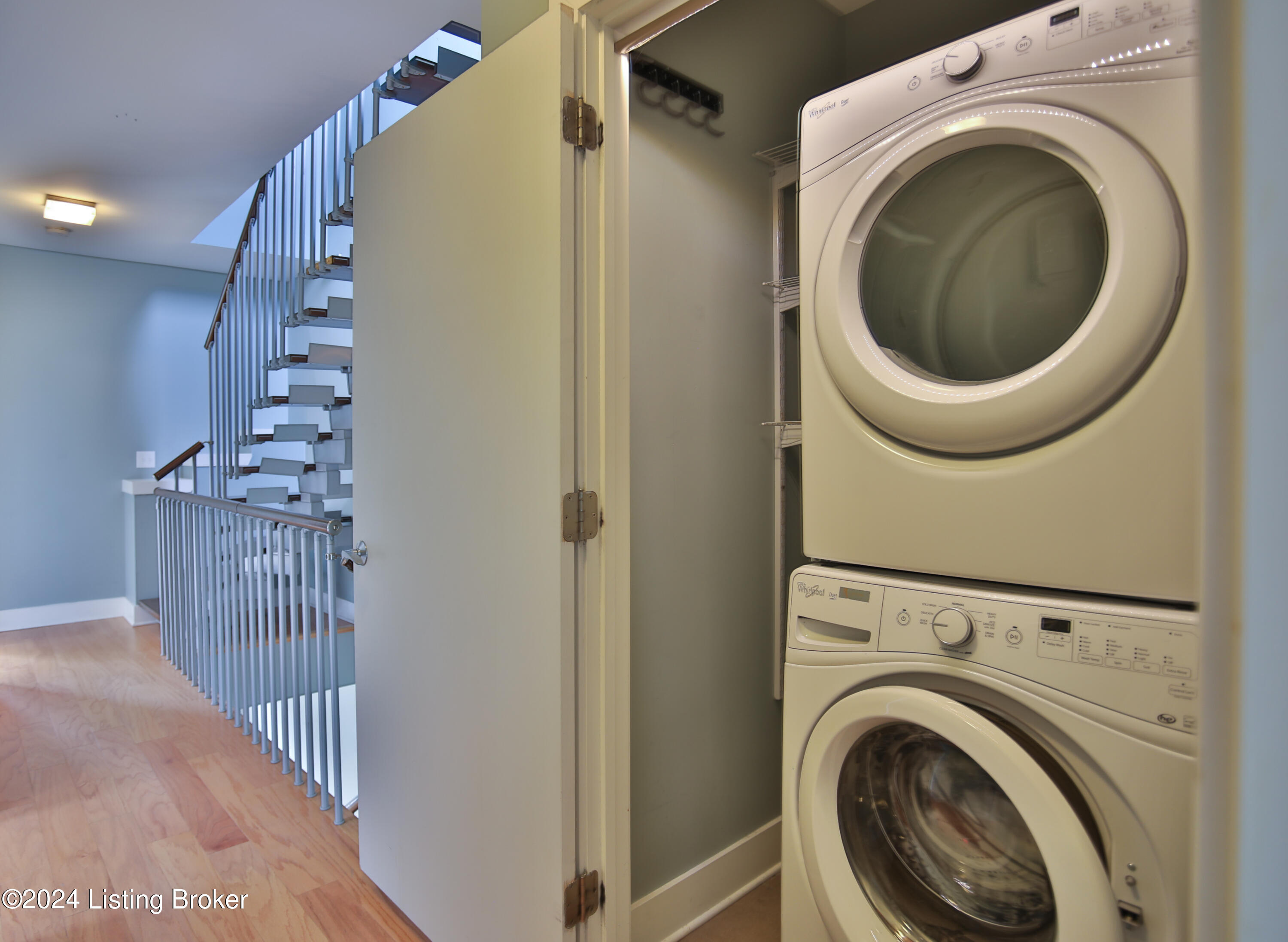 415 Hancock Green Pl 101-201 Property Photo 11