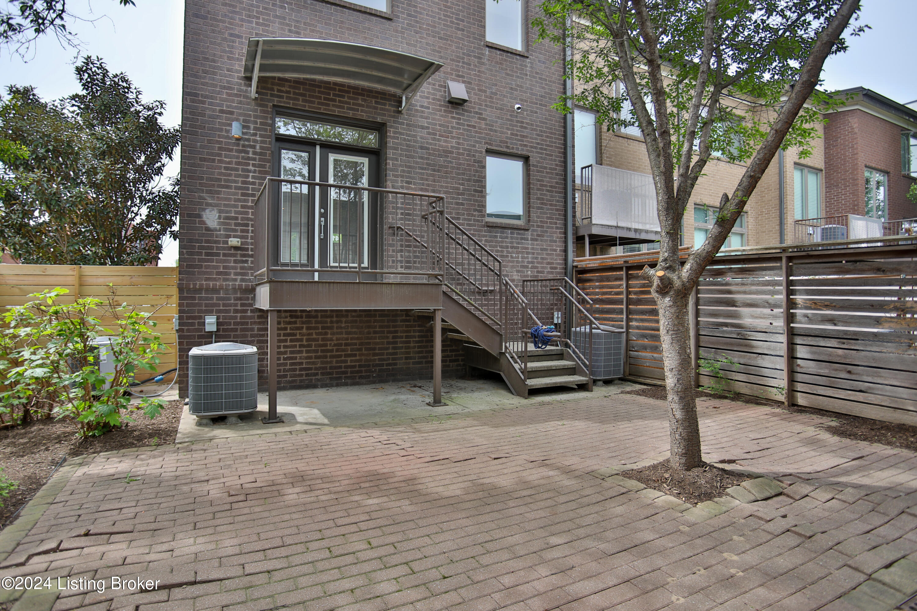 415 Hancock Green Pl 101-201 Property Photo 25