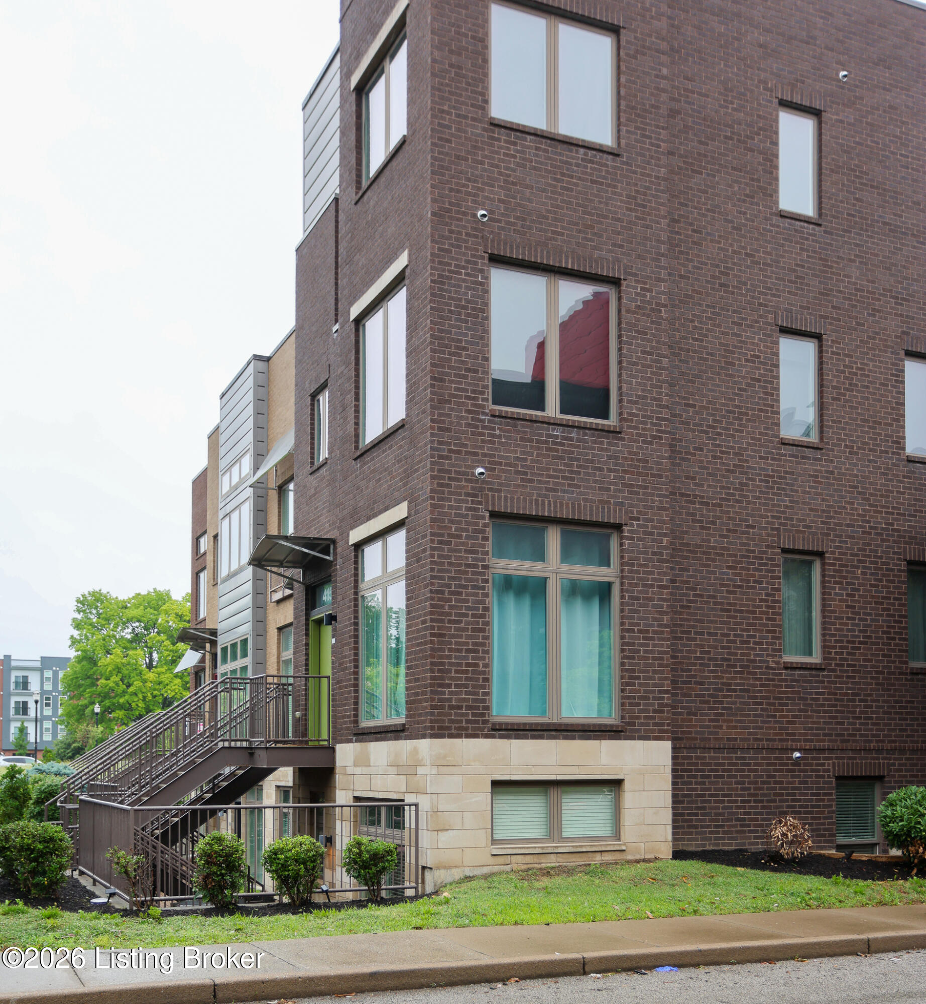415 Hancock Green Pl 101-201 Property Photo 36