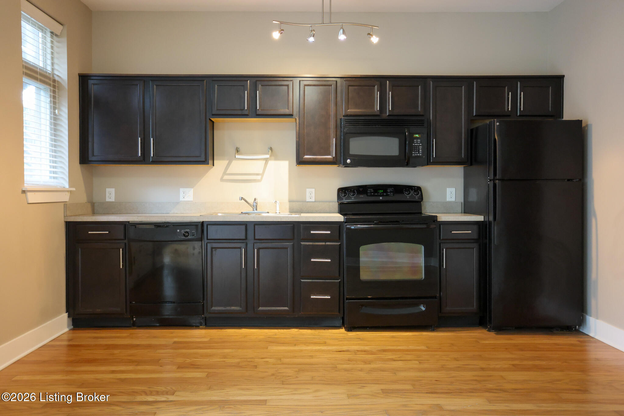415 Hancock Green Pl 101-201 Property Photo 40