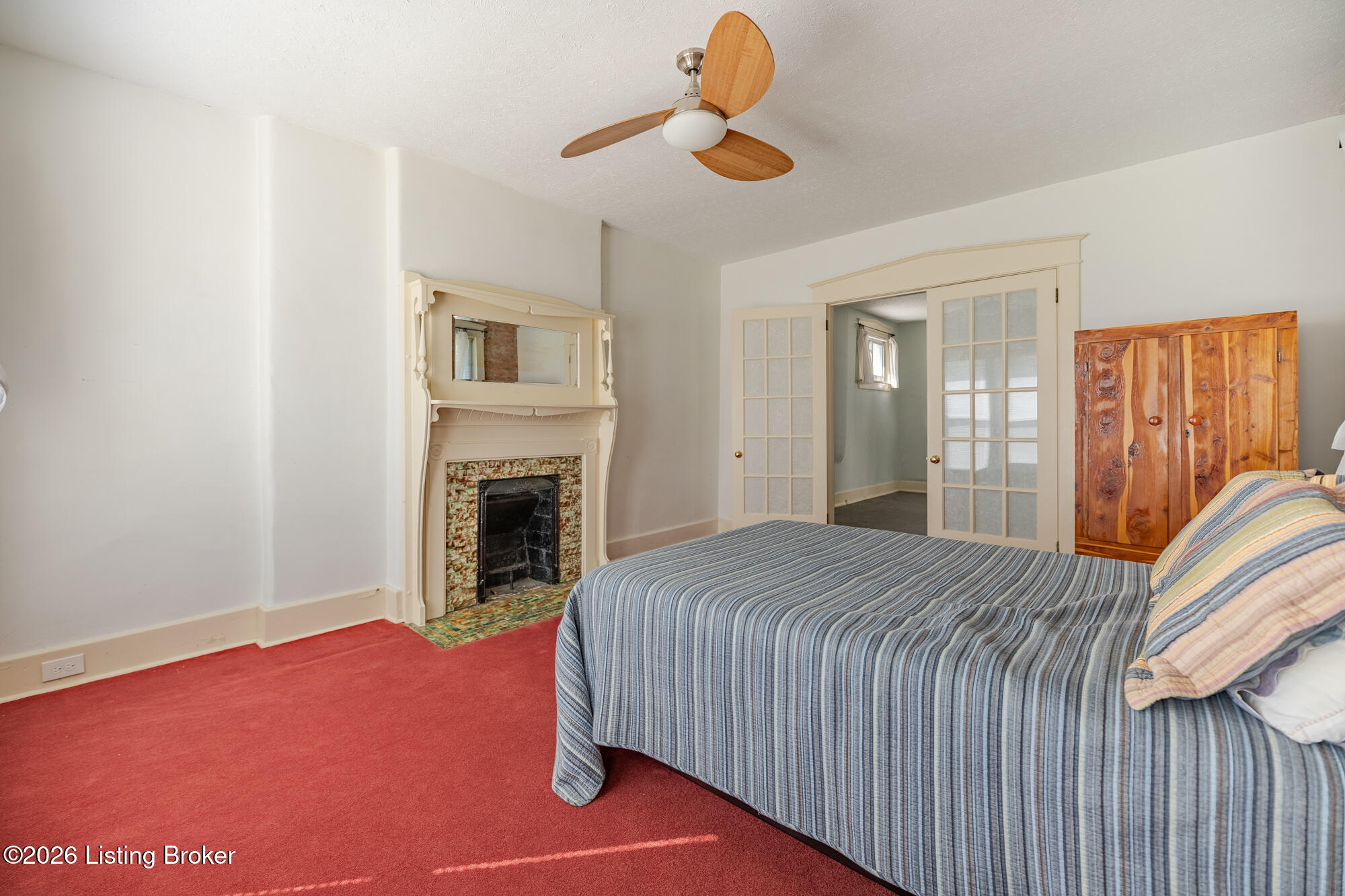 2208 S Shelby St Property Photo 8
