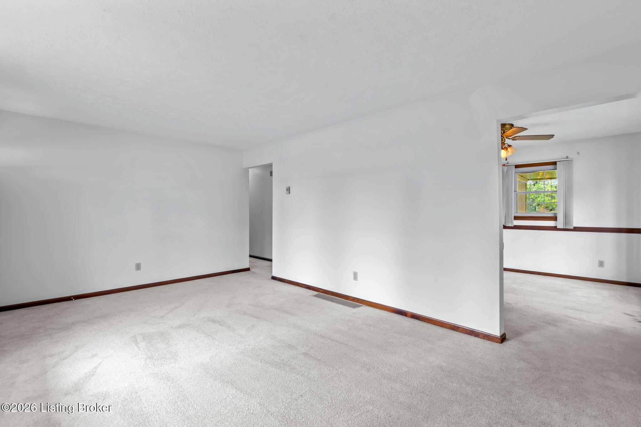 165 Wyndingbrook Dr Property Photo 7