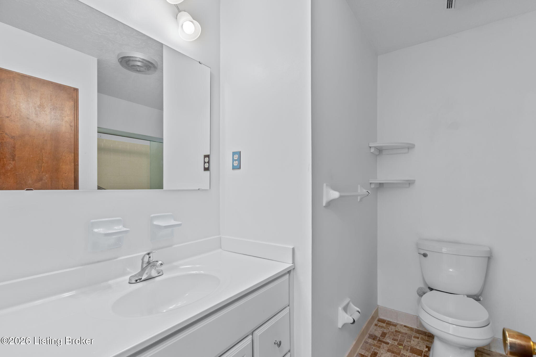 165 Wyndingbrook Dr Property Photo 17