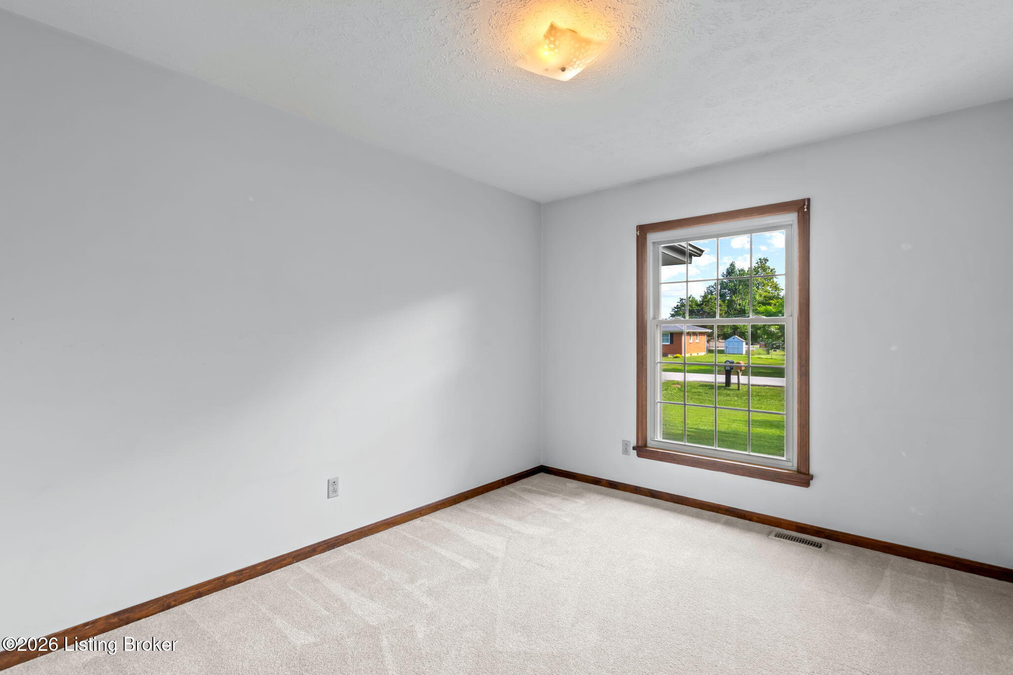 165 Wyndingbrook Dr Property Photo 20