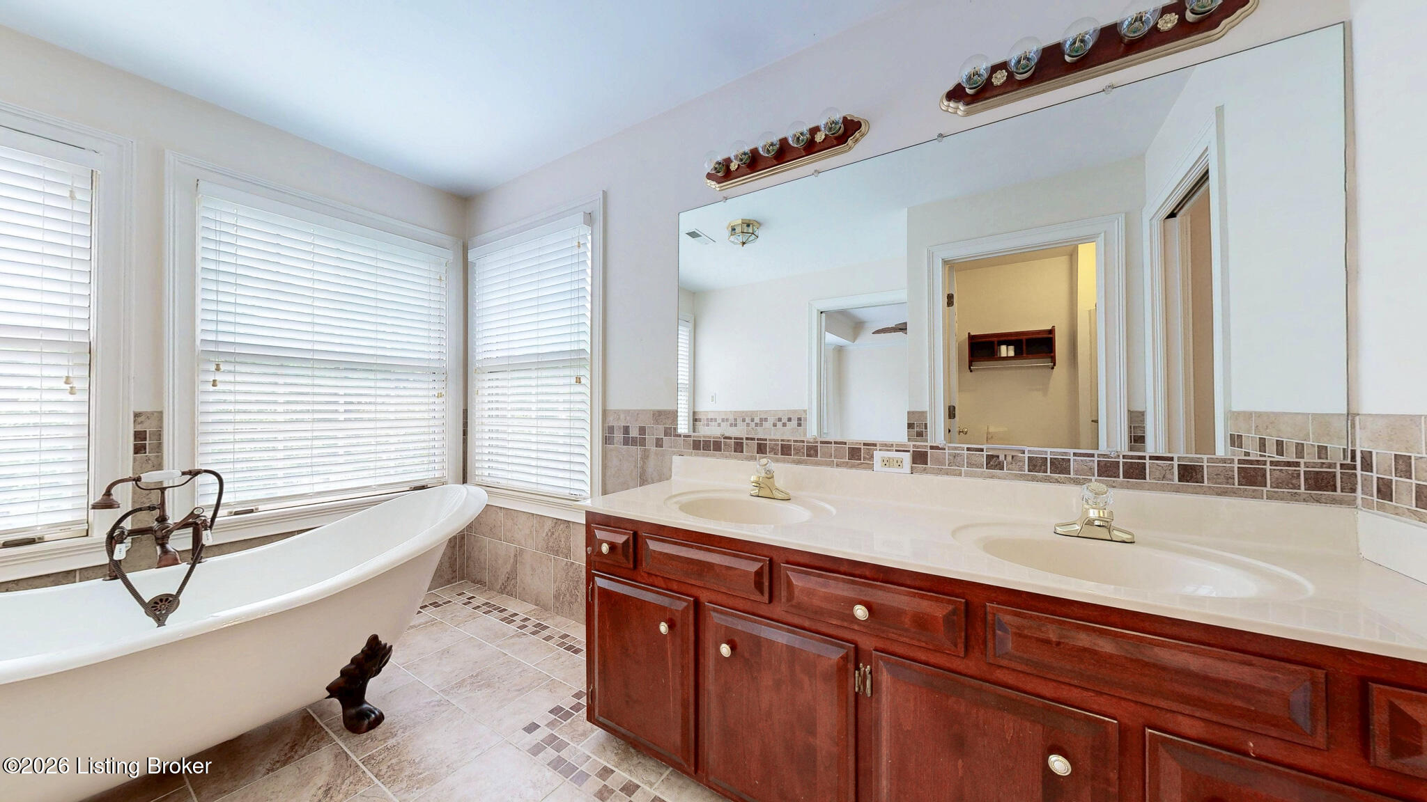 1617 Doral Ct Property Photo 38