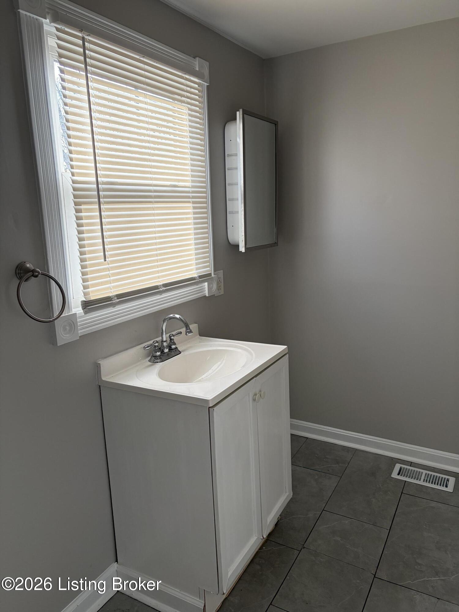 604 Winkler Ave Property Photo 17