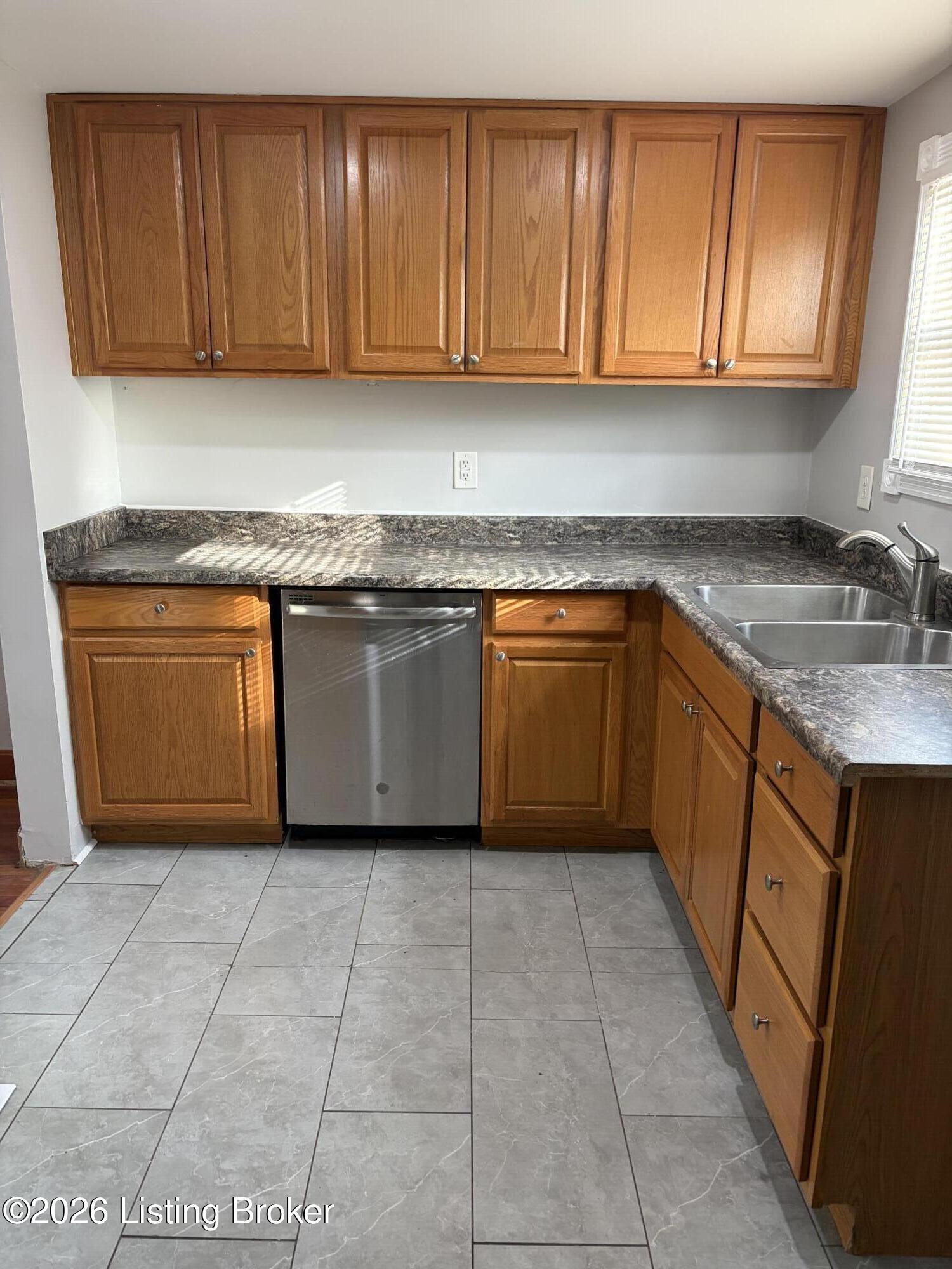 604 Winkler Ave Property Photo 19