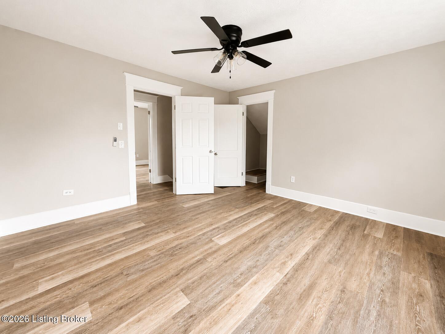 2211 Osage Ave Property Photo 13