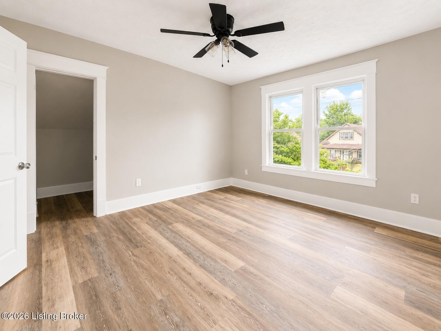 2211 Osage Ave Property Photo 14