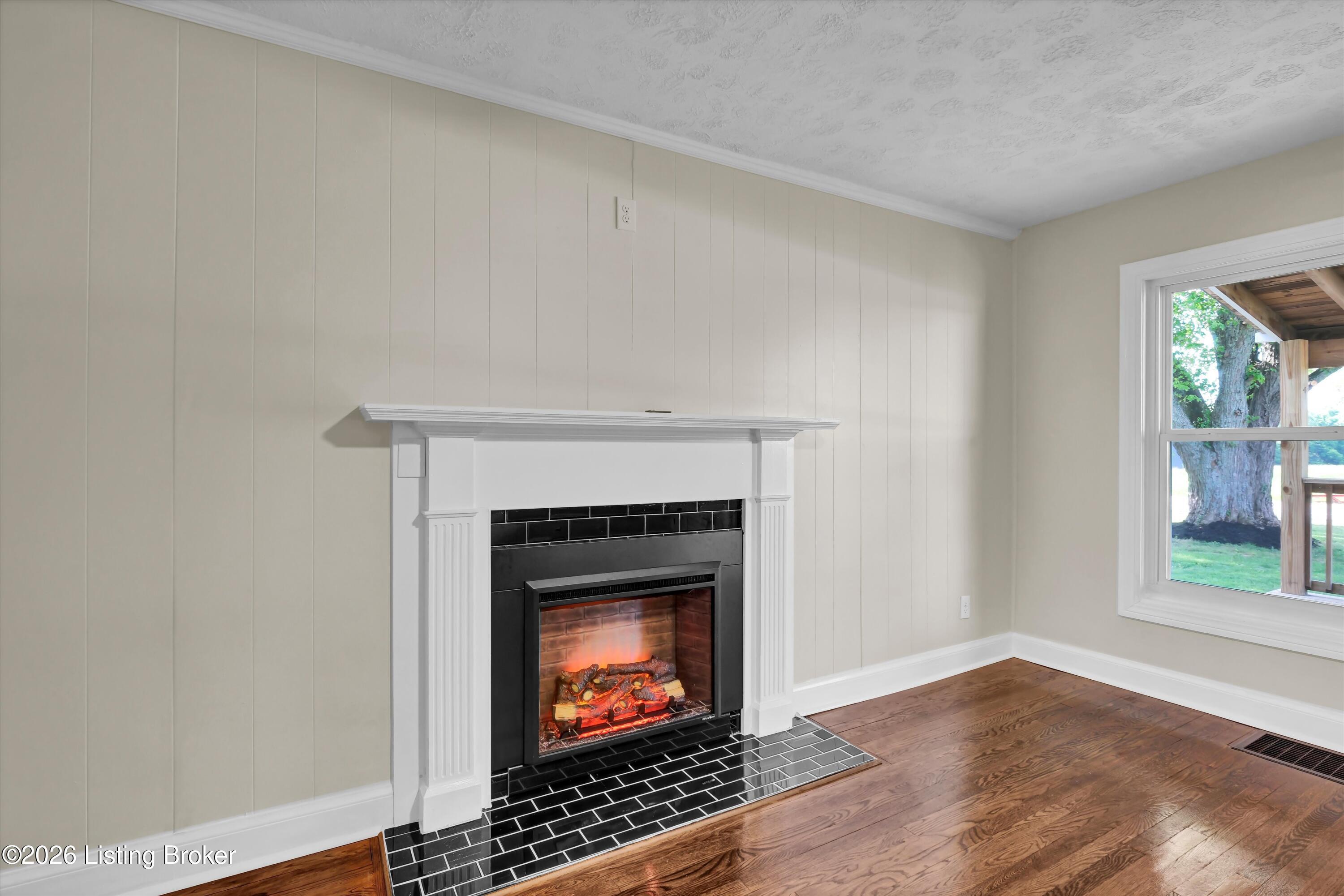 4148 Bagdad Rd Property Photo 8