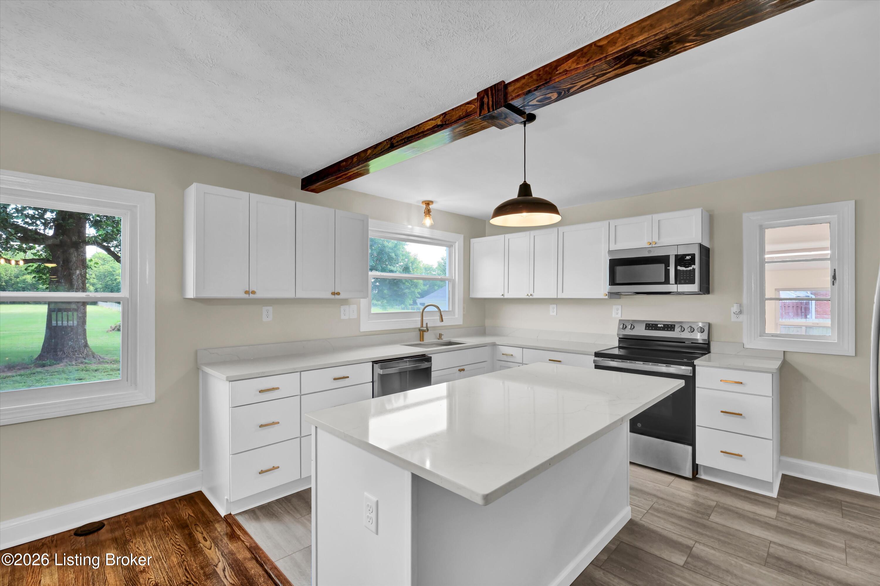 4148 Bagdad Rd Property Photo 12