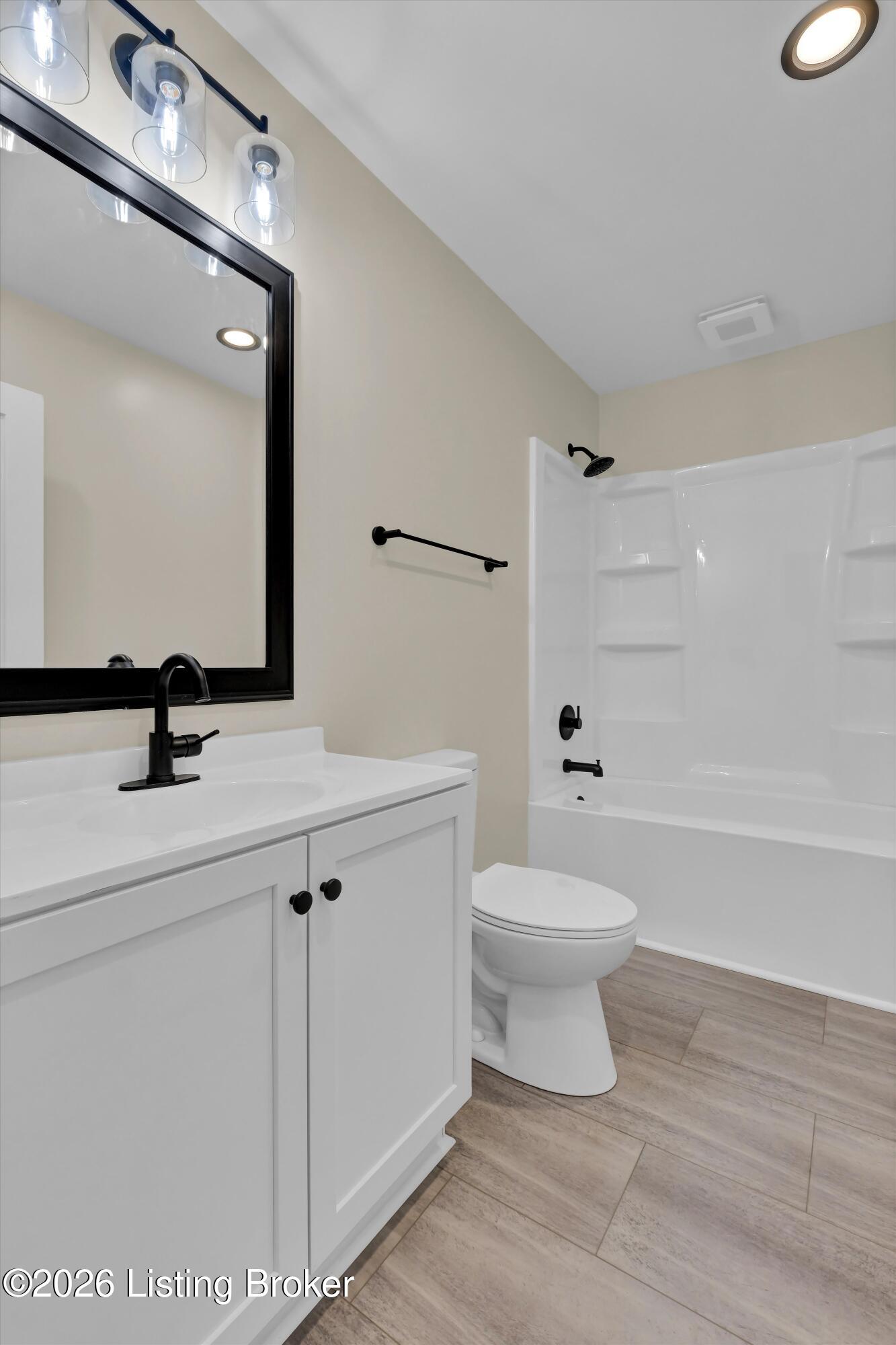 4148 Bagdad Rd Property Photo 24