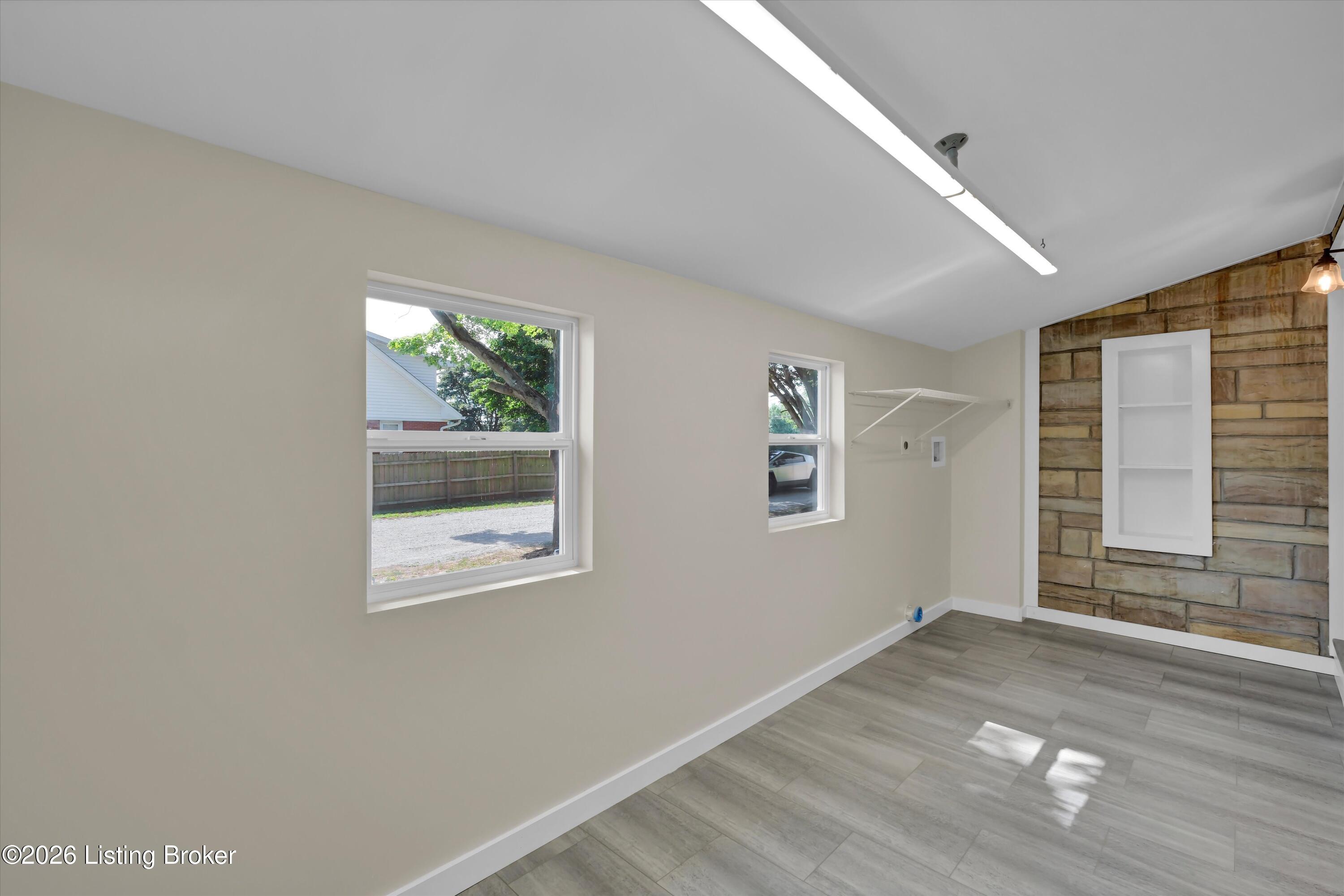 4148 Bagdad Rd Property Photo 30
