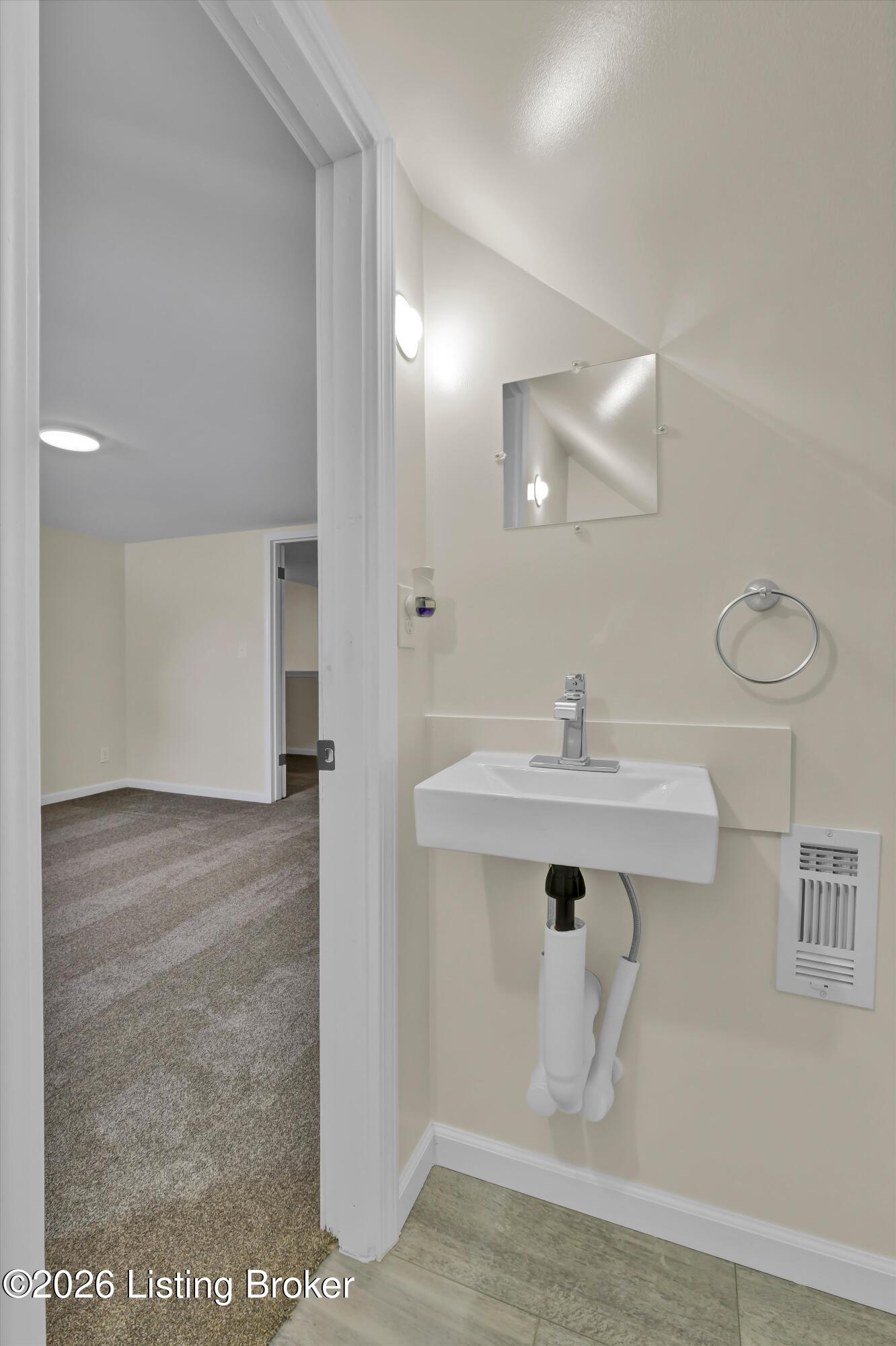4148 Bagdad Rd Property Photo 38