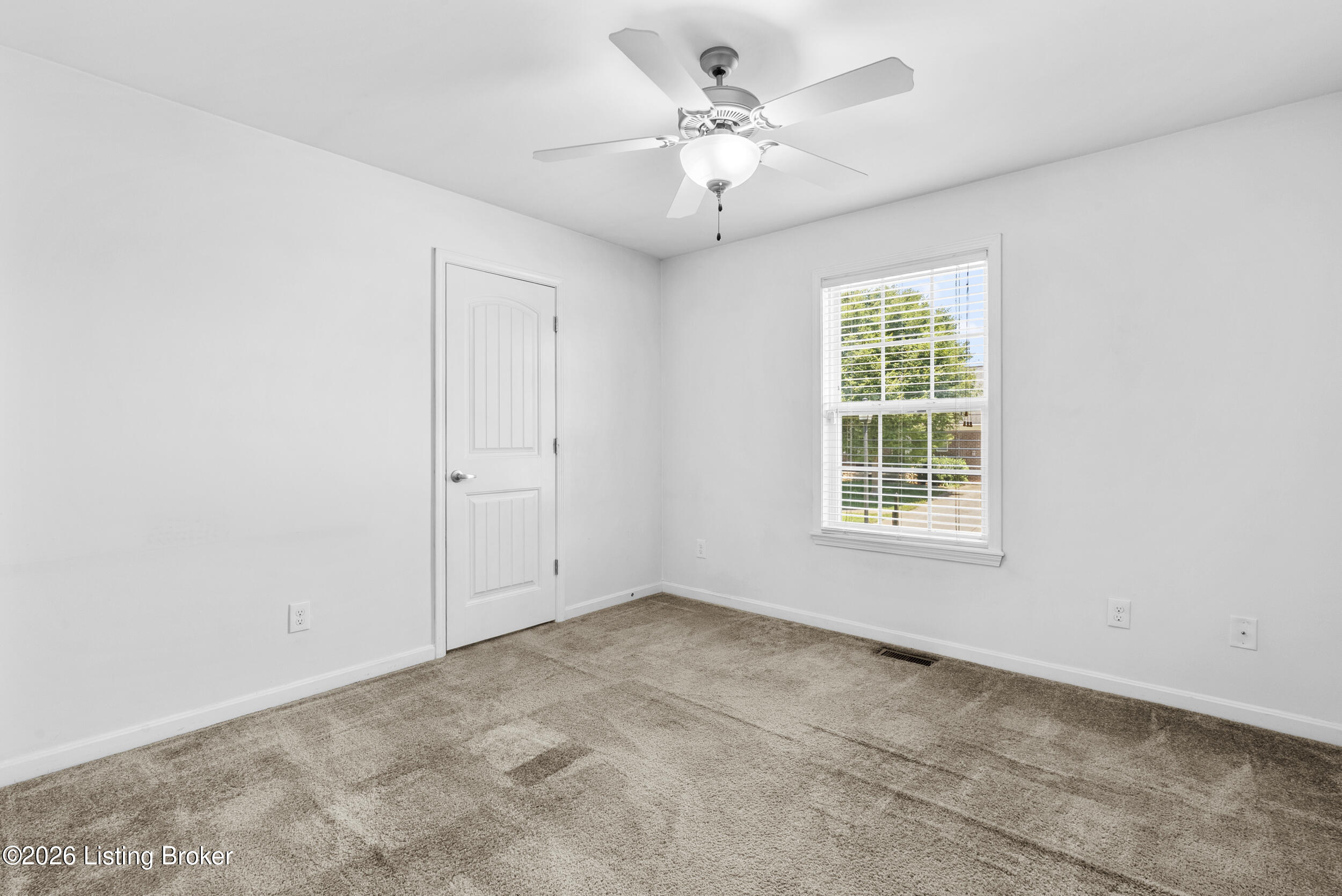 4022 Emerald Spring Pl Property Photo 9