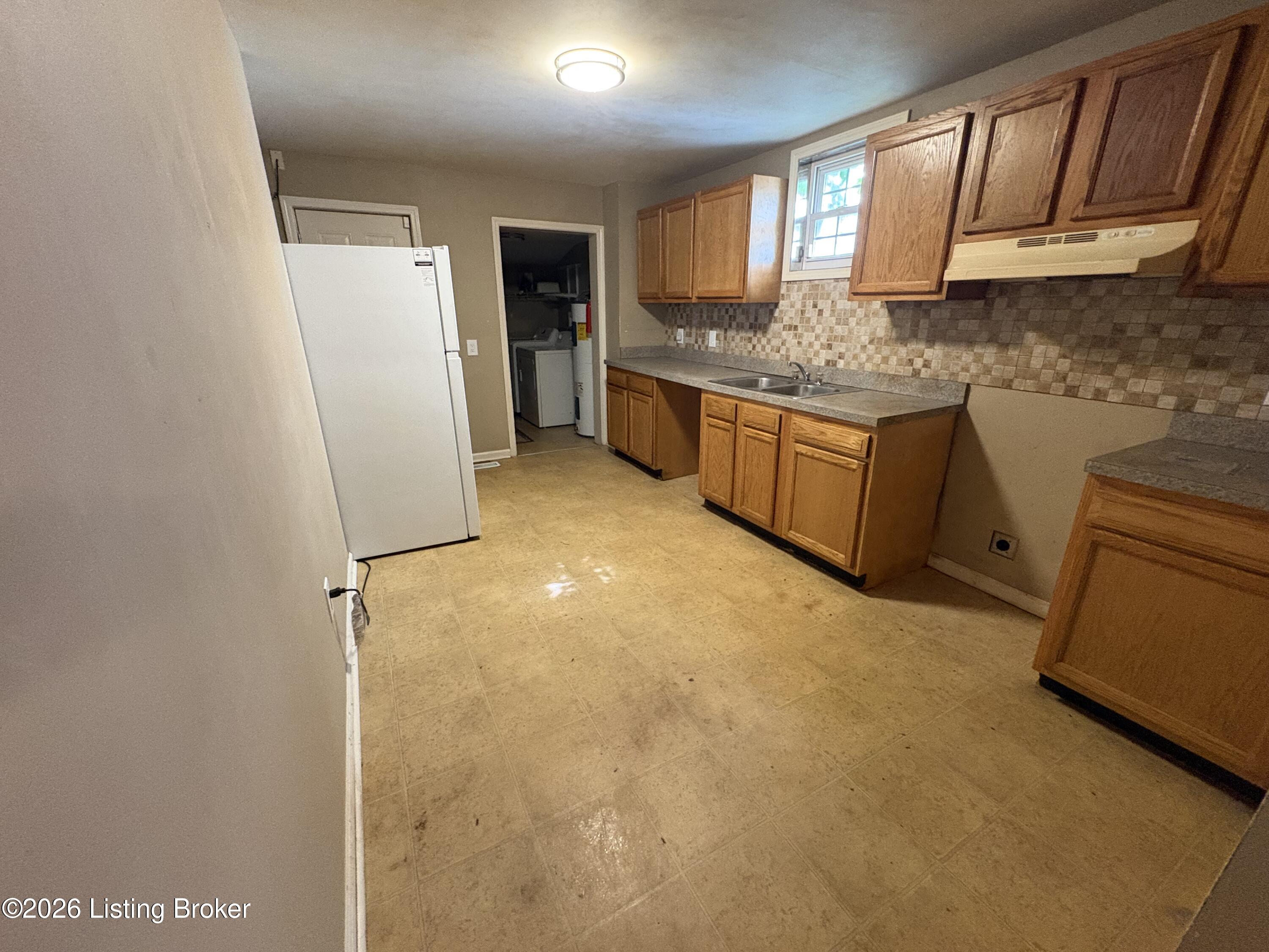 530 Camp St Property Photo 14