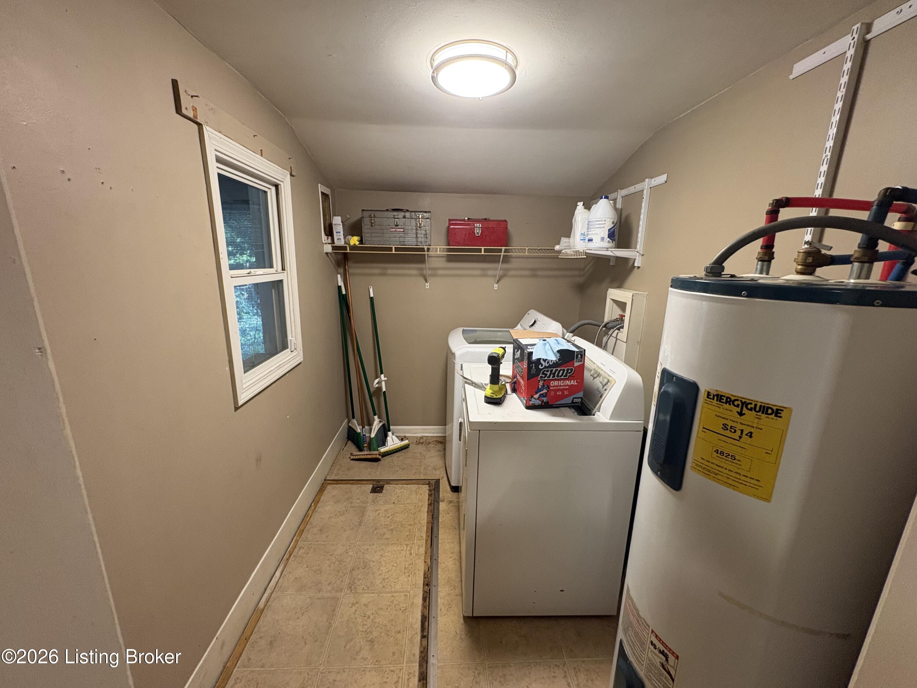 530 Camp St Property Photo 15
