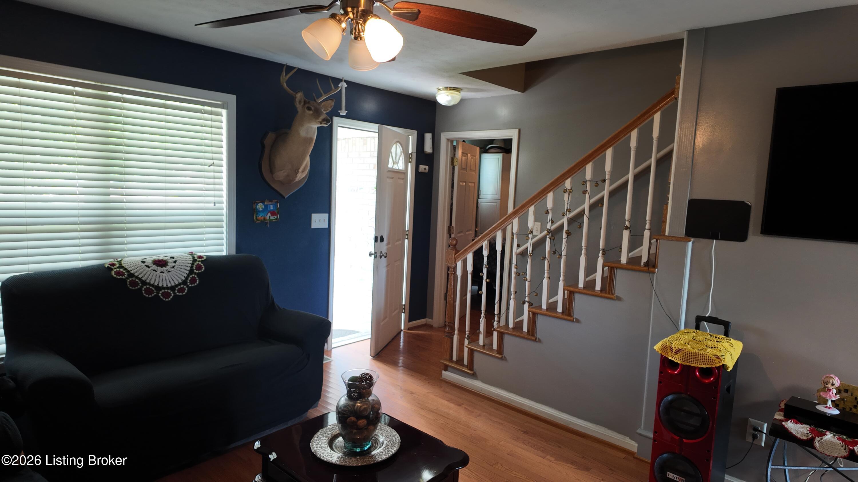 6817 Currington Cir Property Photo 3